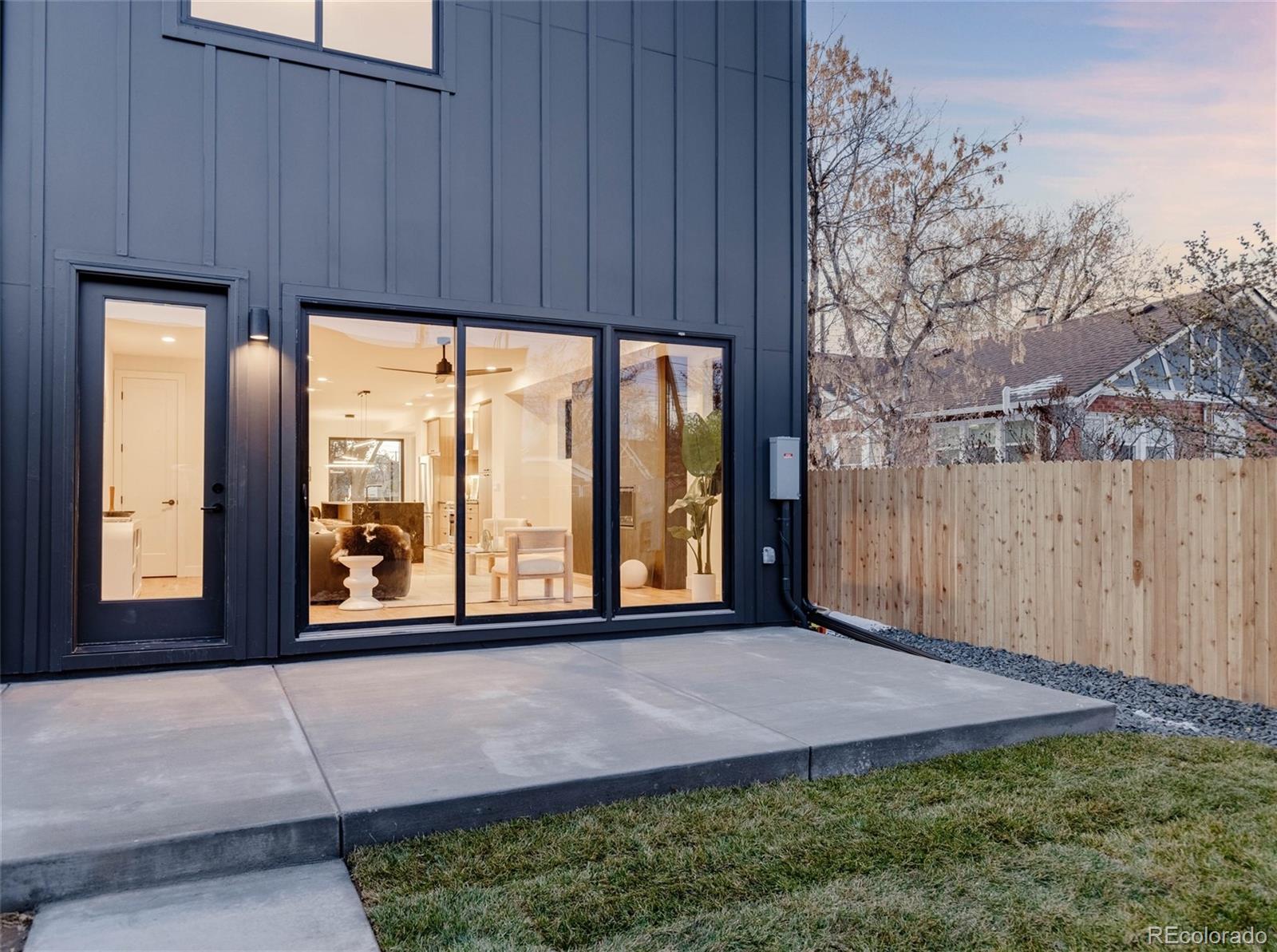 MLS Image #38 for 2437 s cherokee street,denver, Colorado