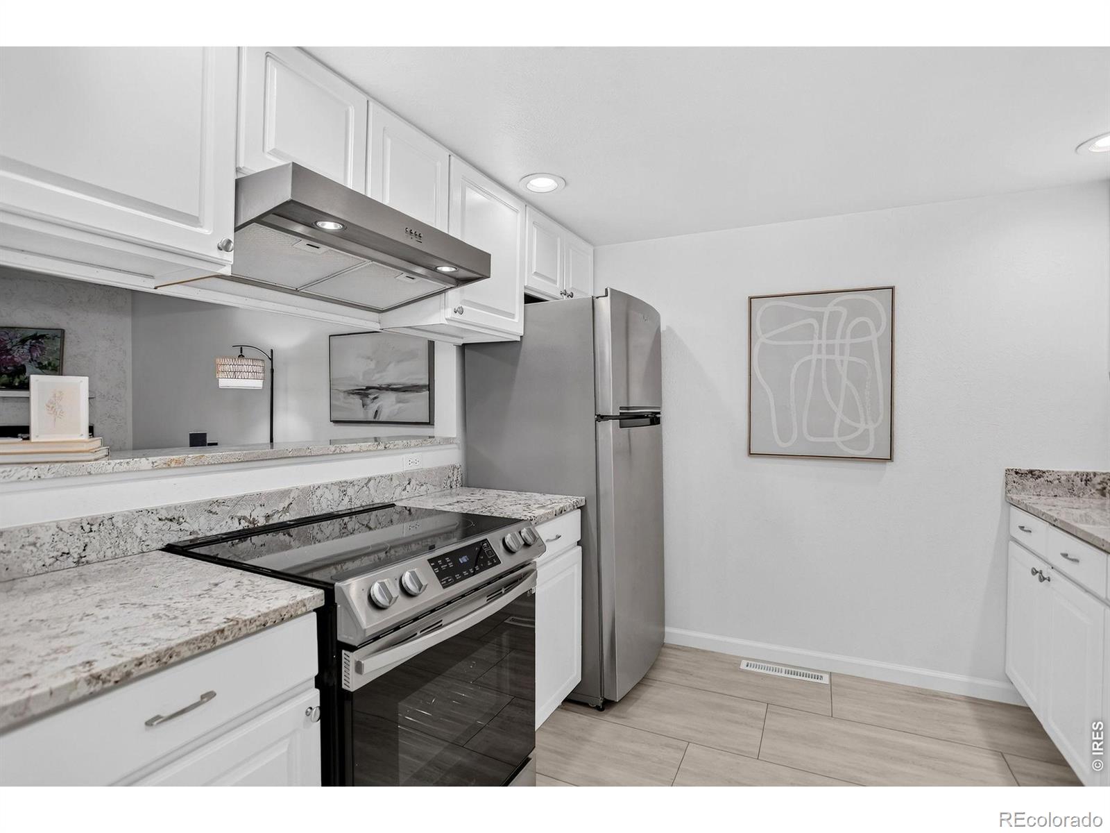 MLS Image #14 for 2996  shady hollow,boulder, Colorado