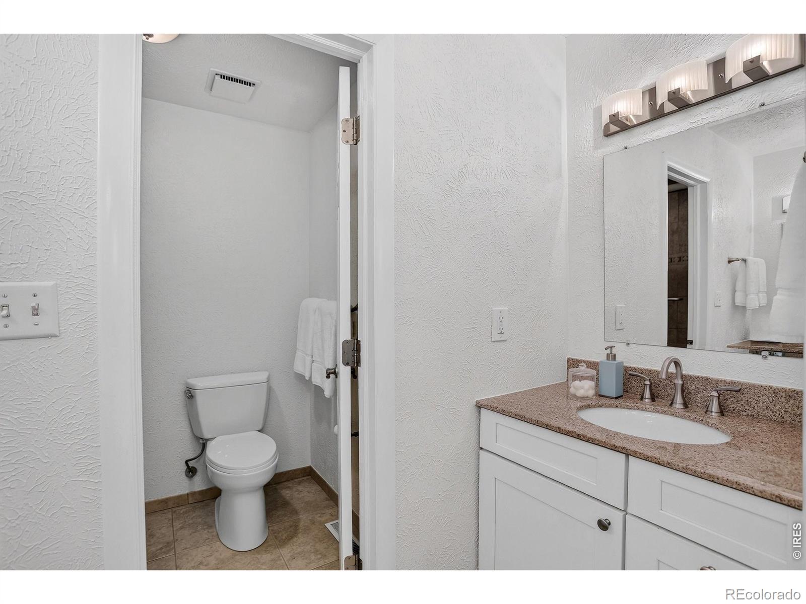 MLS Image #23 for 2996  shady hollow,boulder, Colorado
