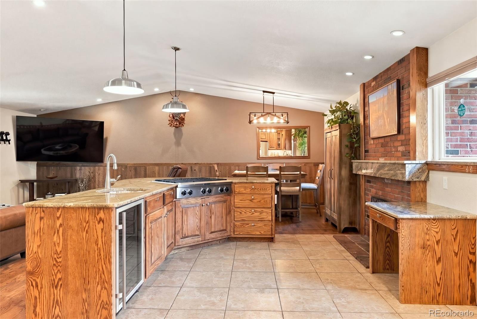 MLS Image #14 for 8439 w harvard drive,denver, Colorado