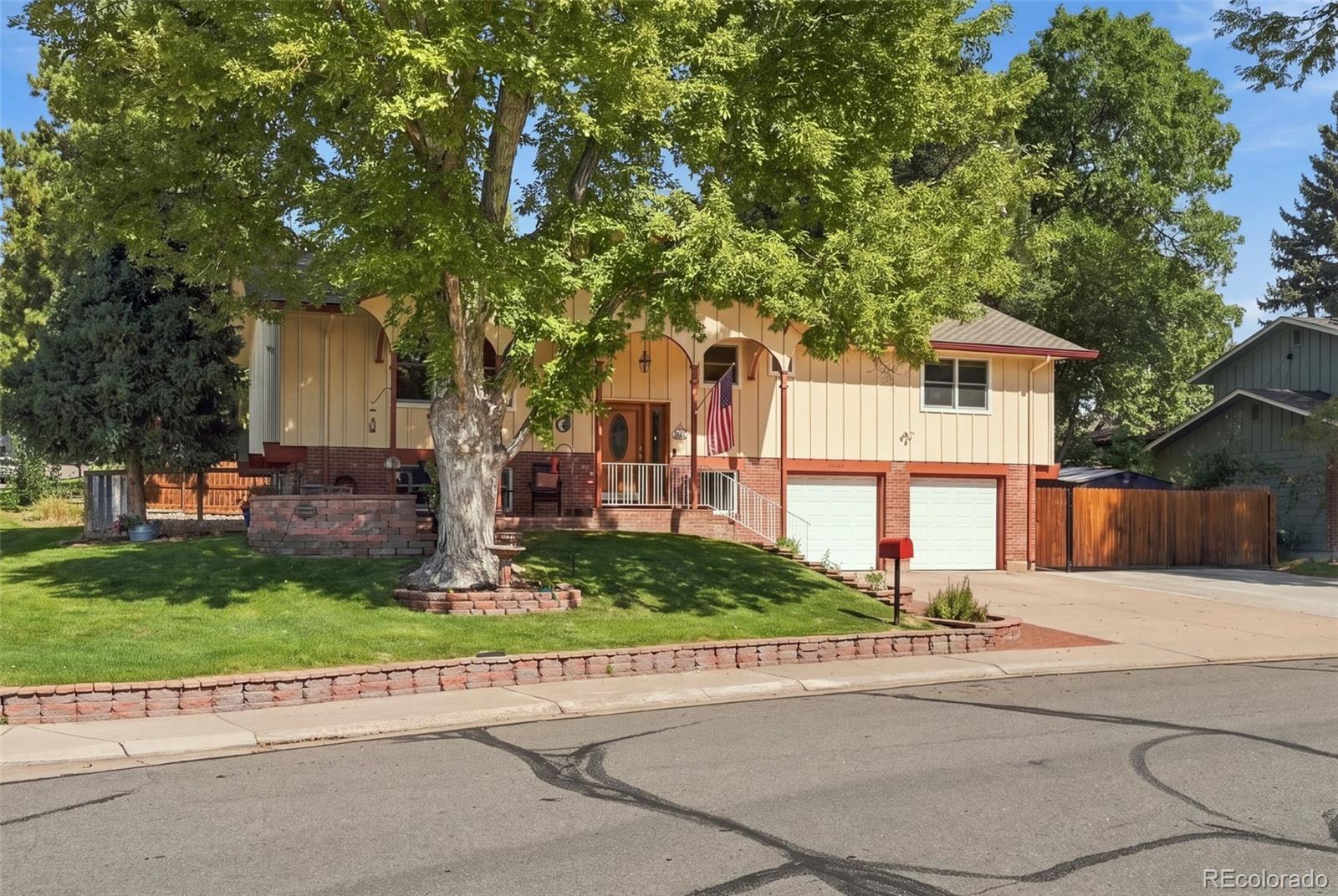 MLS Image #6 for 8439 w harvard drive,denver, Colorado