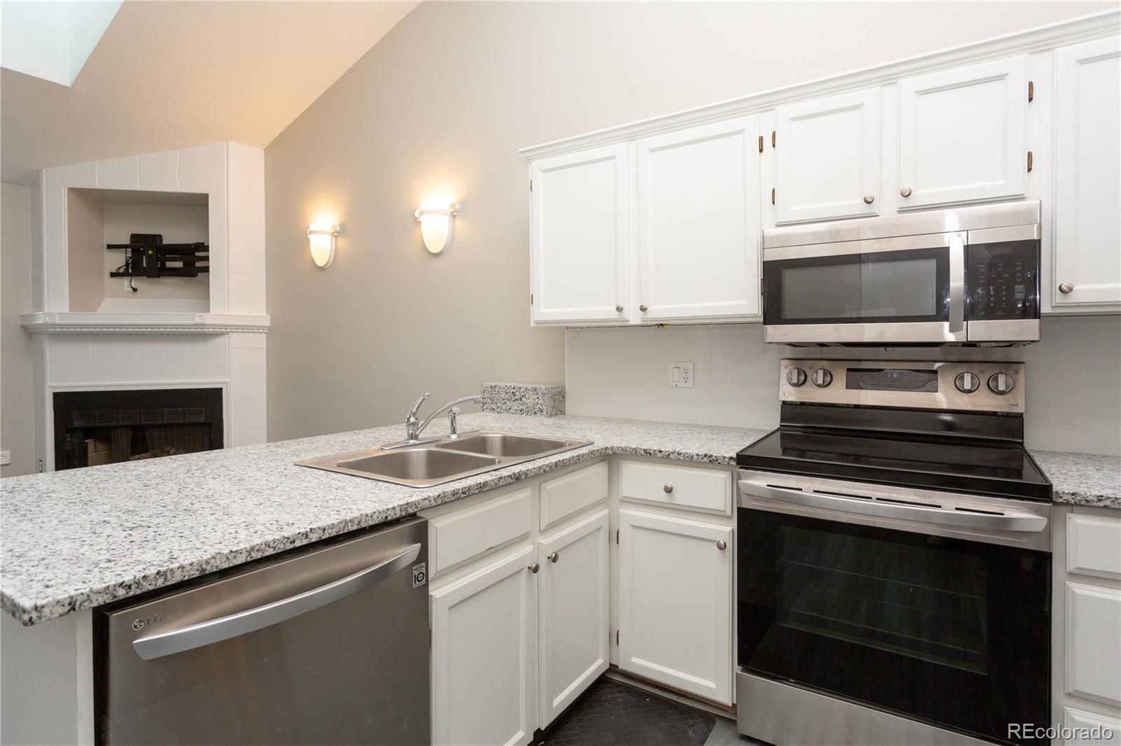 MLS Image #11 for 9617 w chatfield avenue e,littleton, Colorado