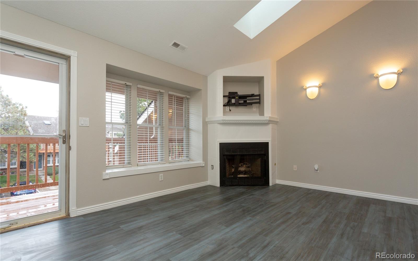 MLS Image #4 for 9617 w chatfield avenue e,littleton, Colorado