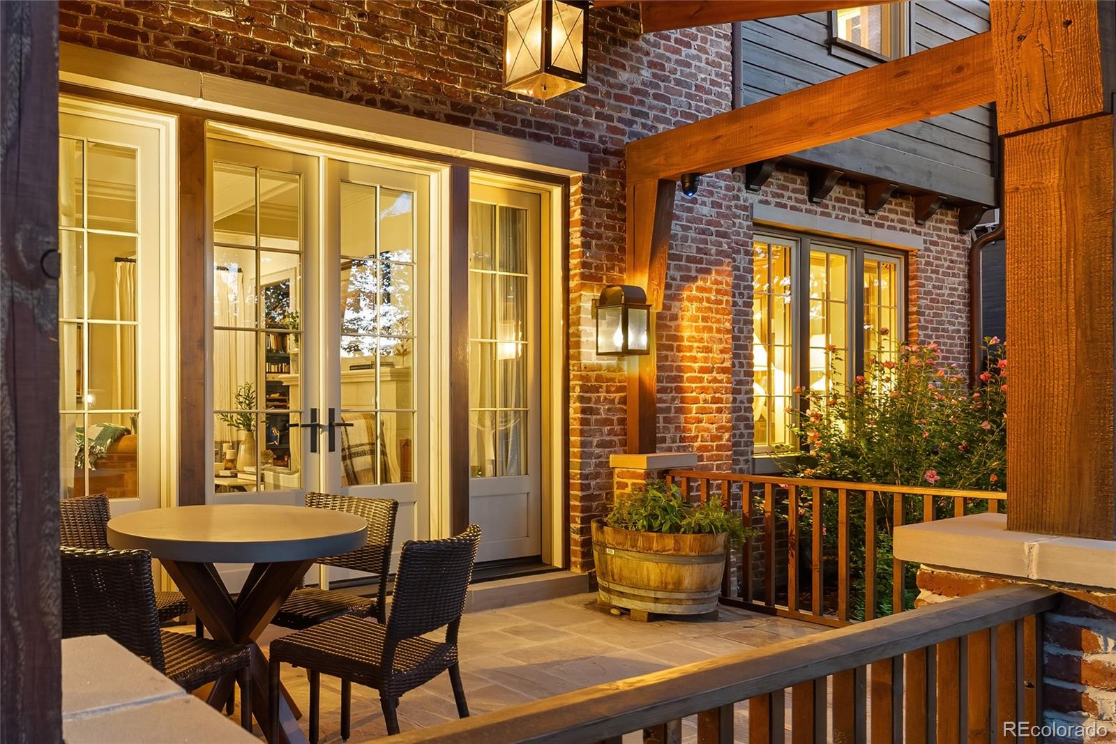 MLS Image #12 for 816 s medea way,denver, Colorado
