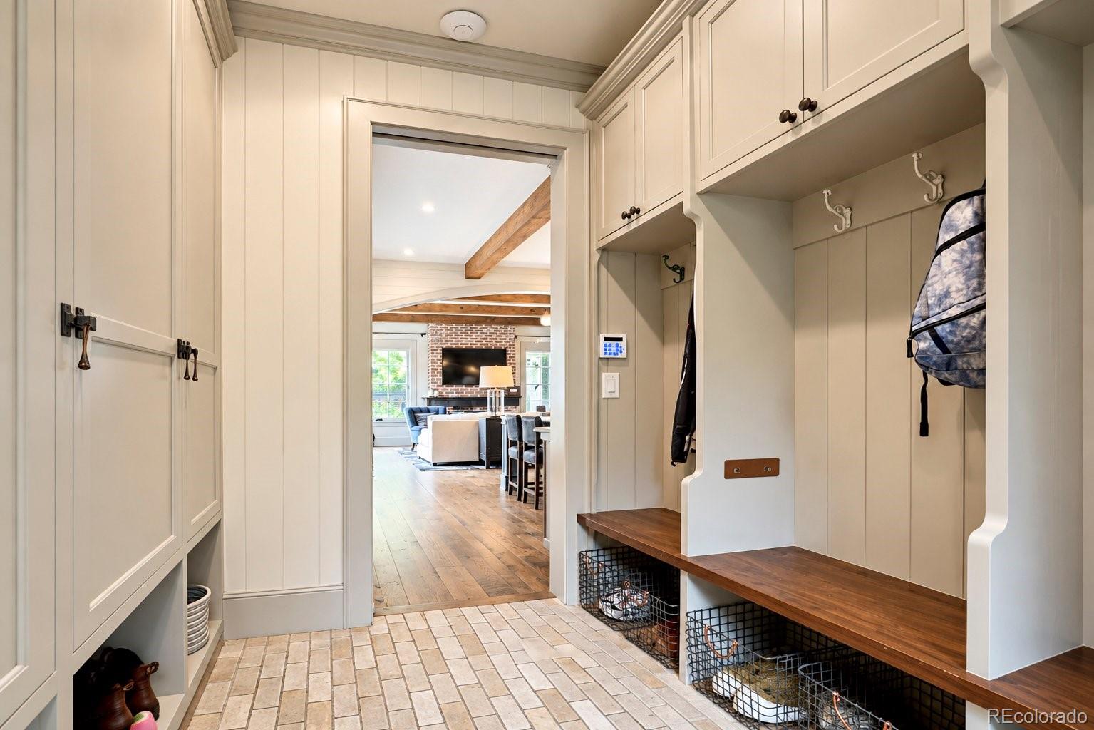 MLS Image #28 for 816 s medea way,denver, Colorado