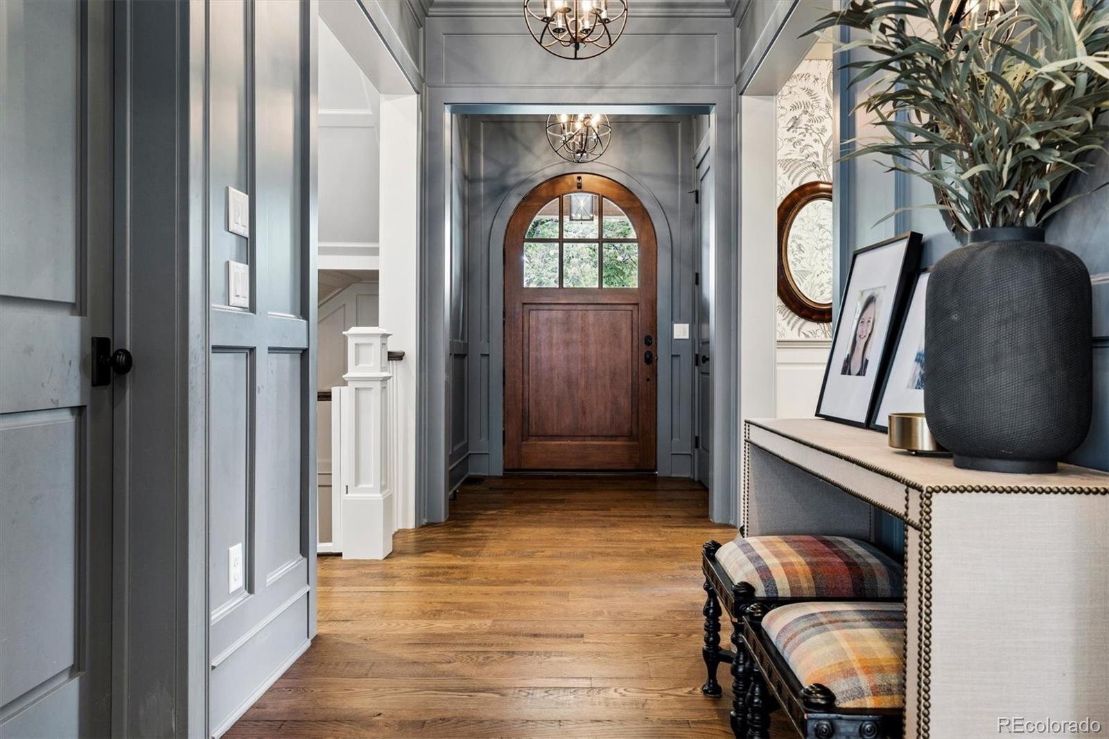 MLS Image #4 for 816 s medea way,denver, Colorado