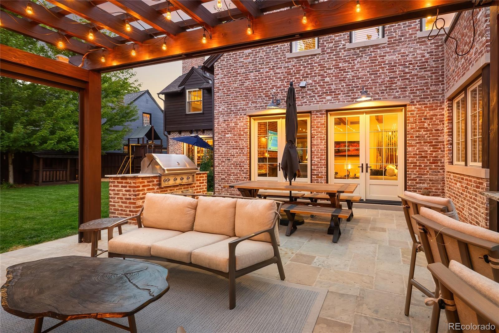 MLS Image #42 for 816 s medea way,denver, Colorado