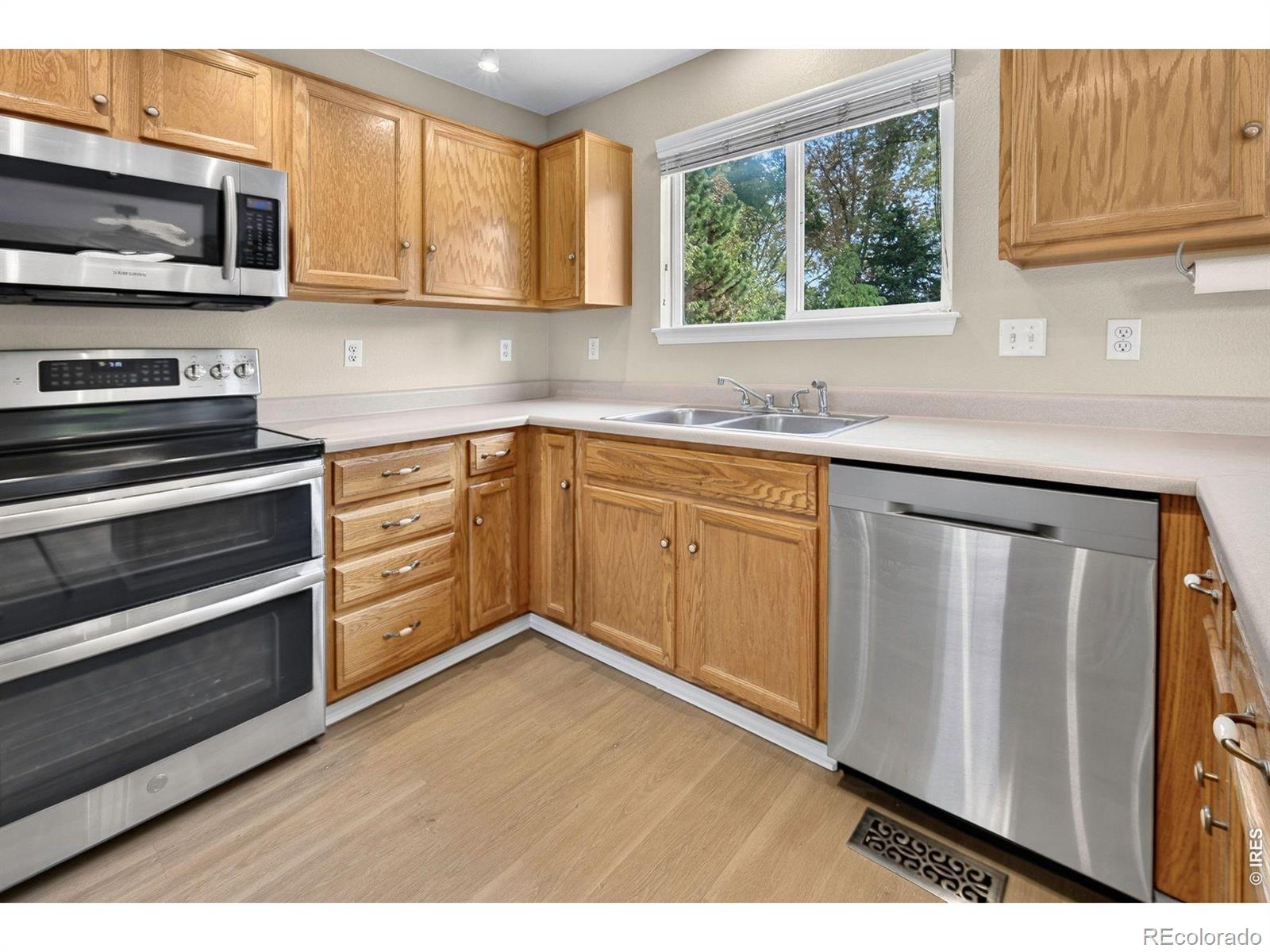 MLS Image #10 for 2357 e 116th place,thornton, Colorado