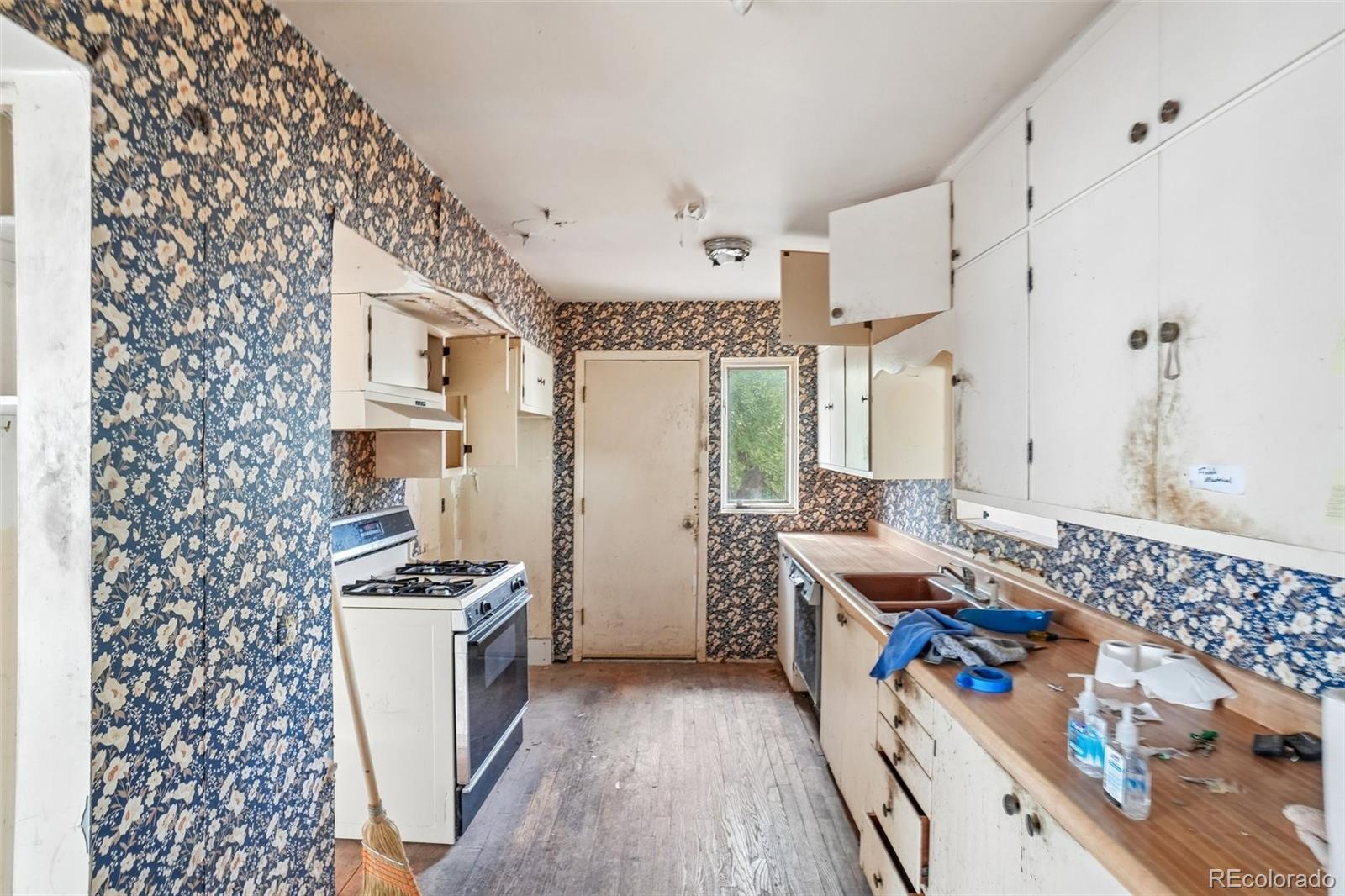 MLS Image #8 for 4458 s elati street,englewood, Colorado