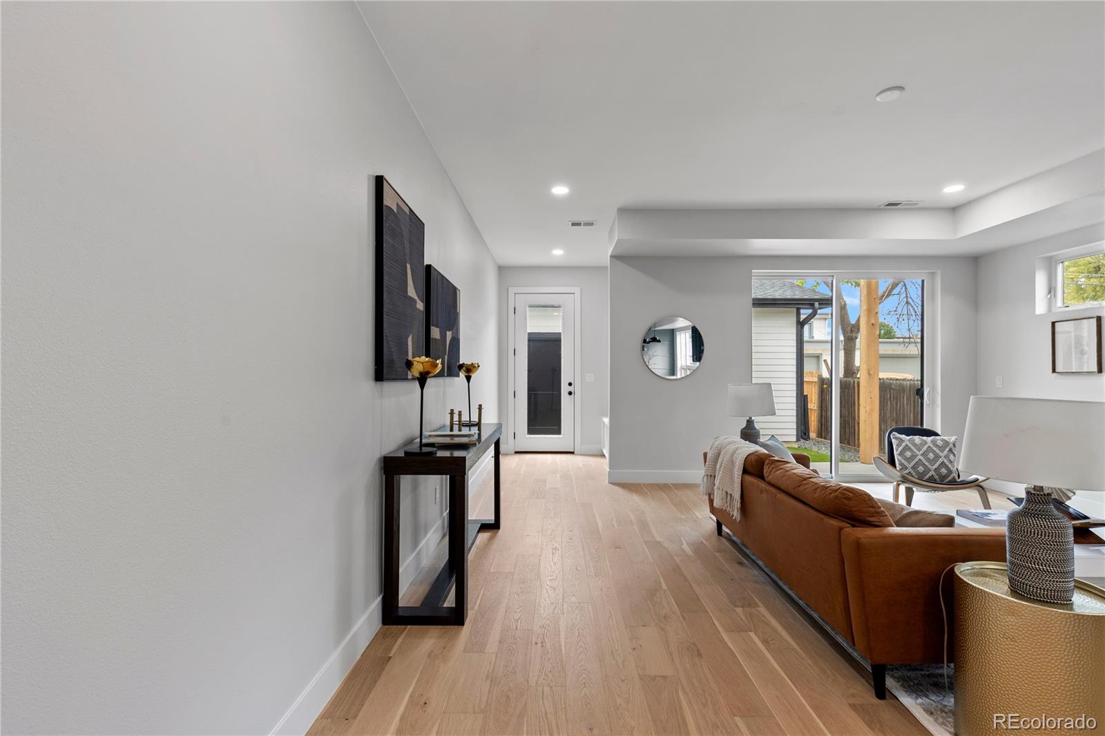 MLS Image #14 for 3565 s corona street,englewood, Colorado