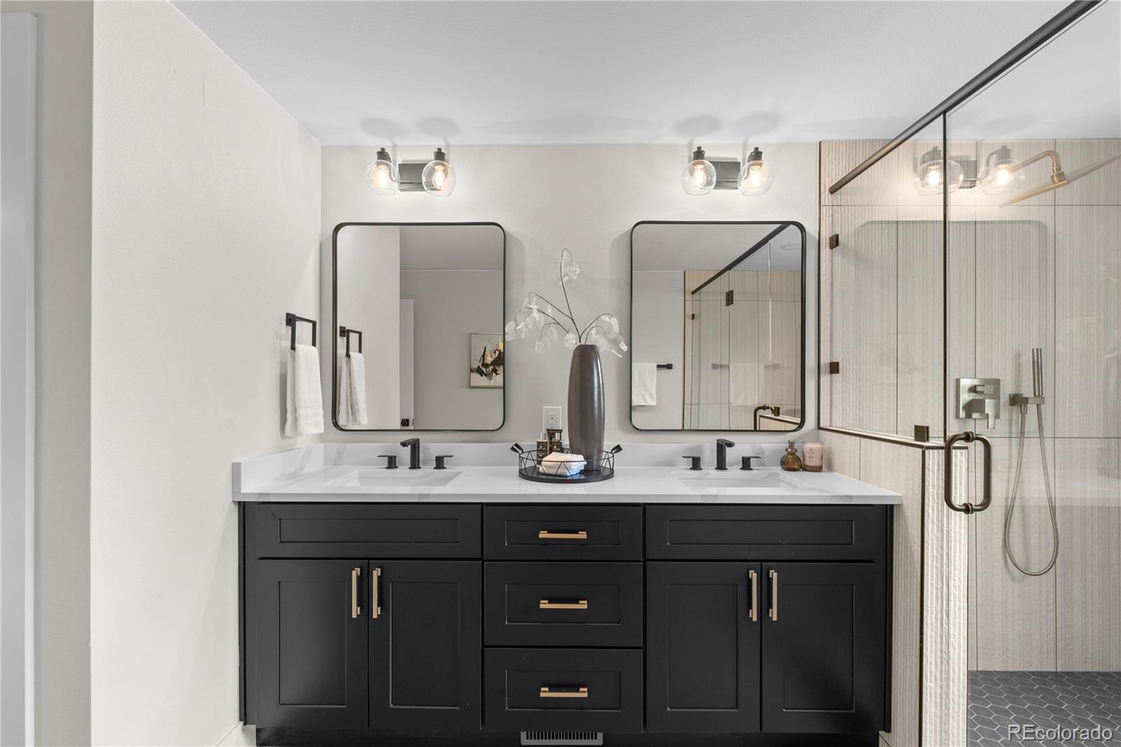 MLS Image #31 for 3565 s corona street,englewood, Colorado