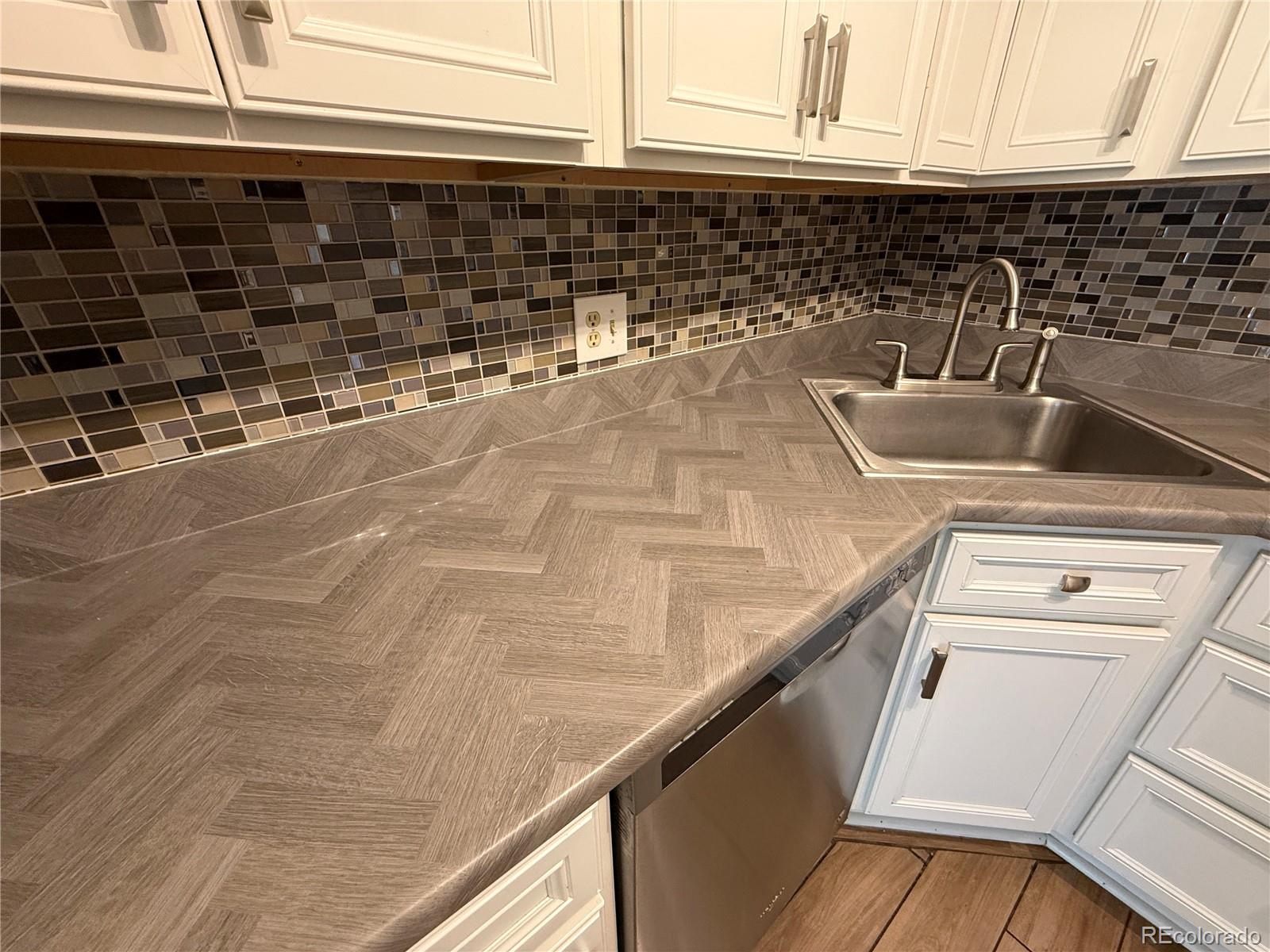 MLS Image #7 for 93 s sable boulevard,aurora, Colorado