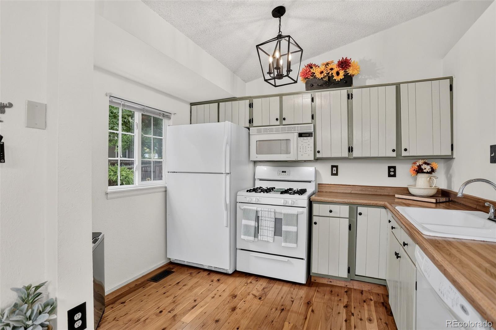 MLS Image #8 for 11505  marshall court,broomfield, Colorado