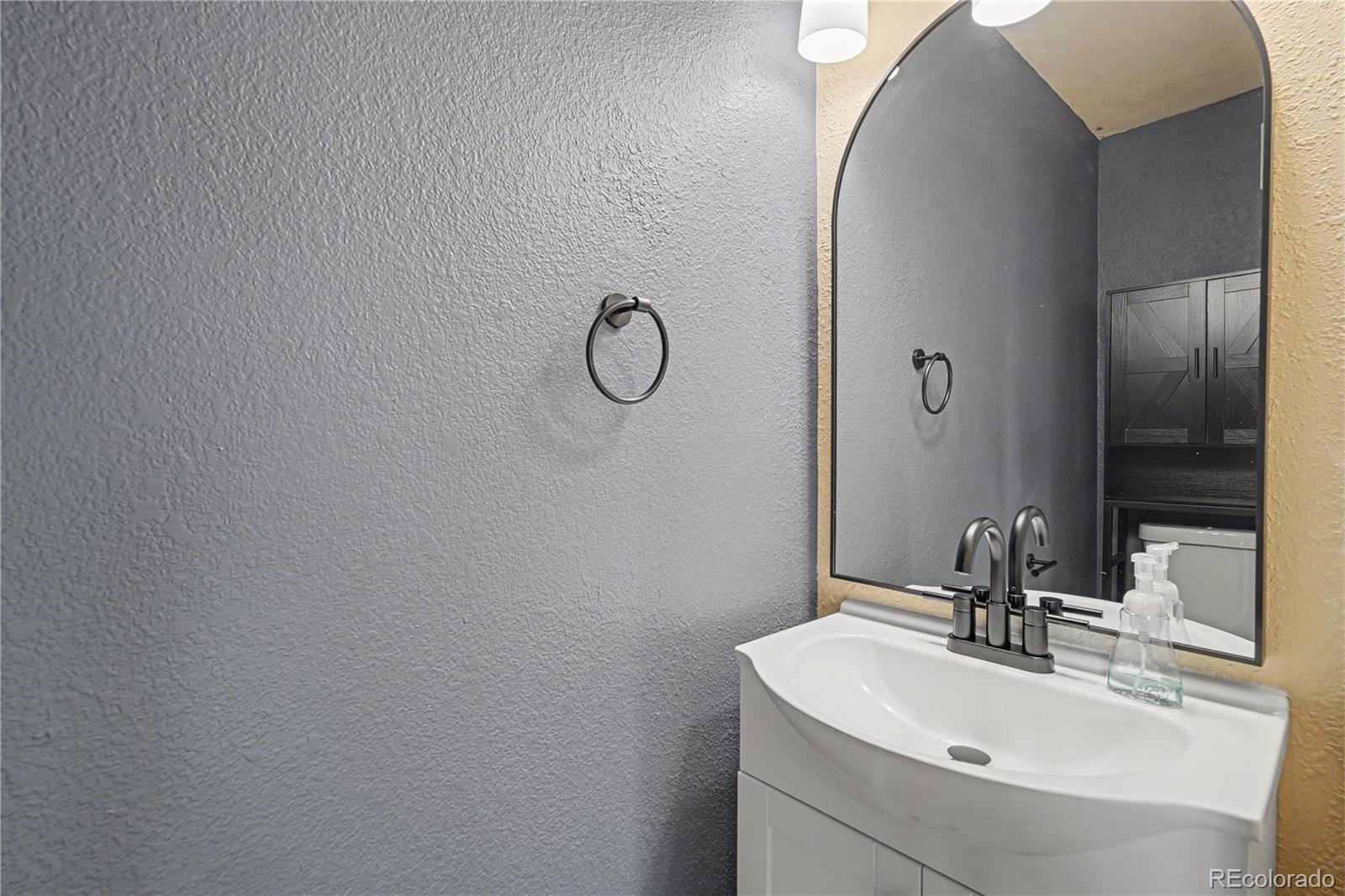 MLS Image #10 for 8090 s kittredge court ,englewood, Colorado