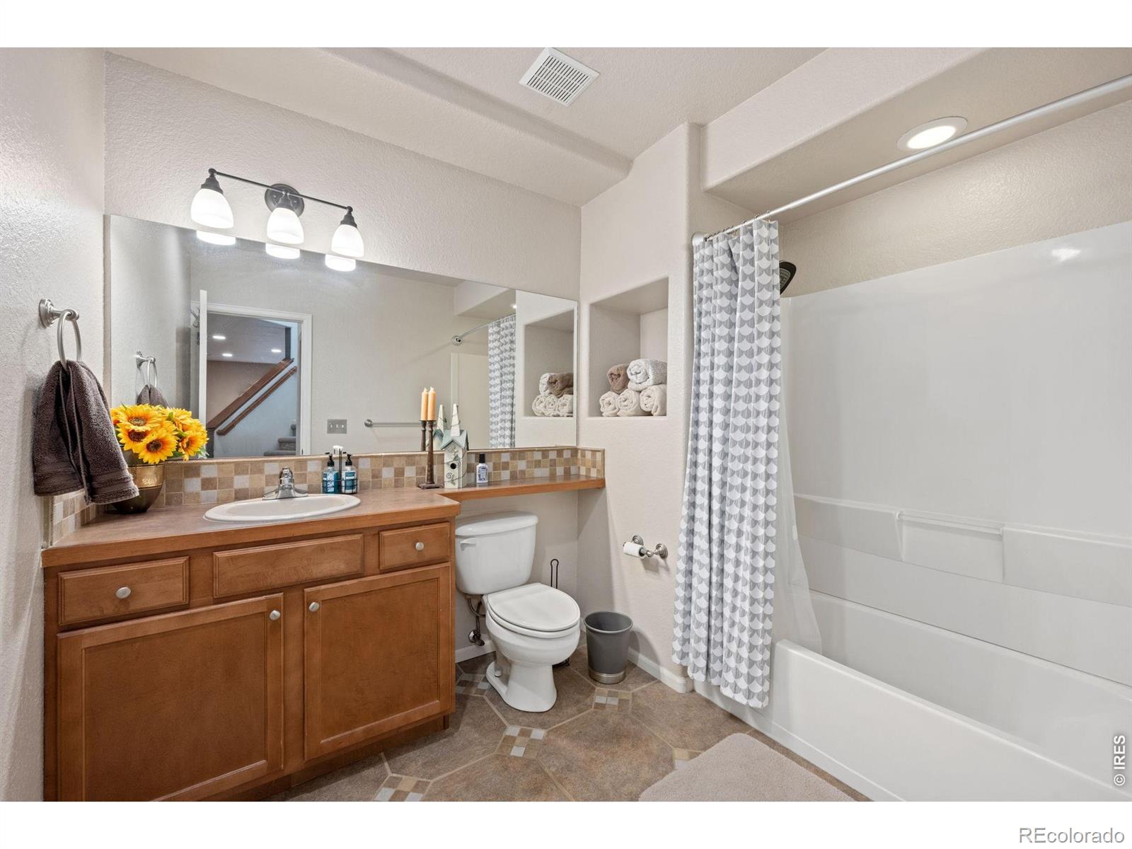 MLS Image #23 for 2991  sanford circle,loveland, Colorado