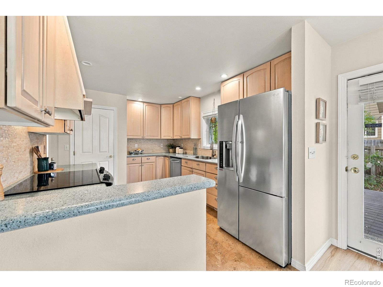 MLS Image #13 for 2933  lake park way,longmont, Colorado