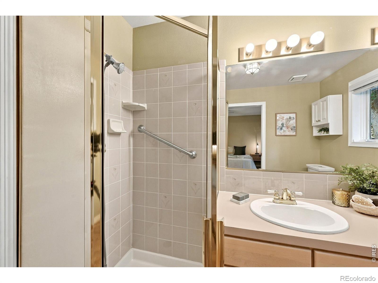 MLS Image #21 for 2933  lake park way,longmont, Colorado