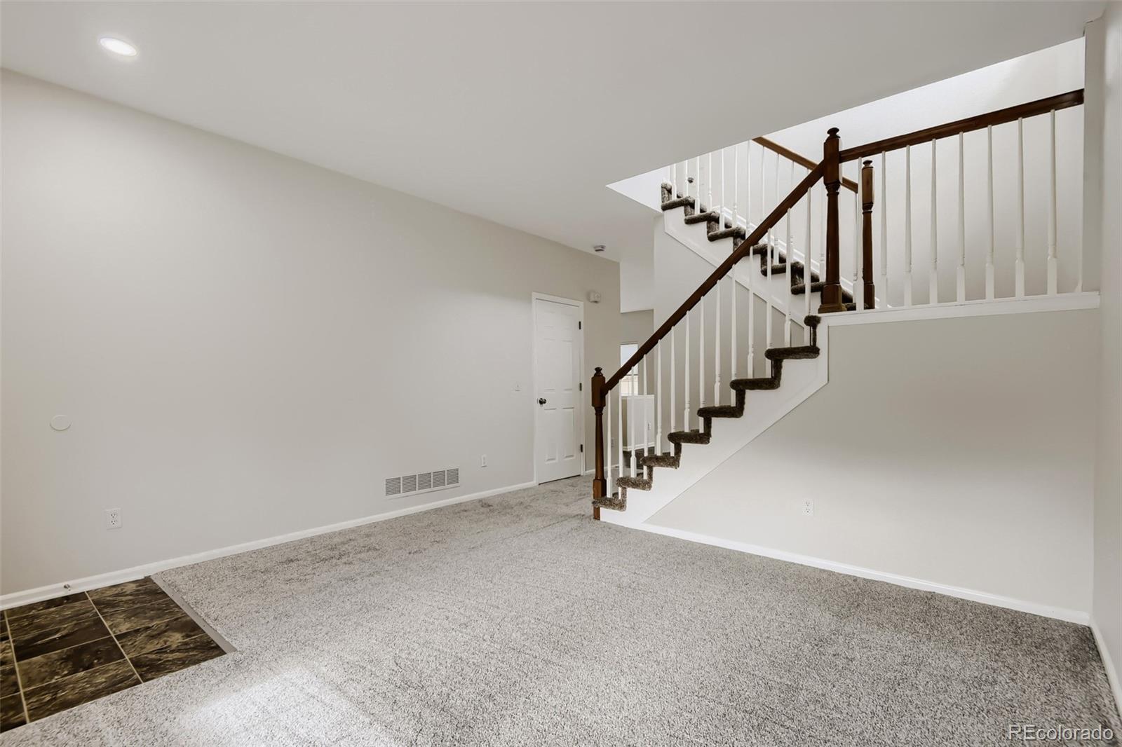 MLS Image #4 for 8955  miners drive,highlands ranch, Colorado
