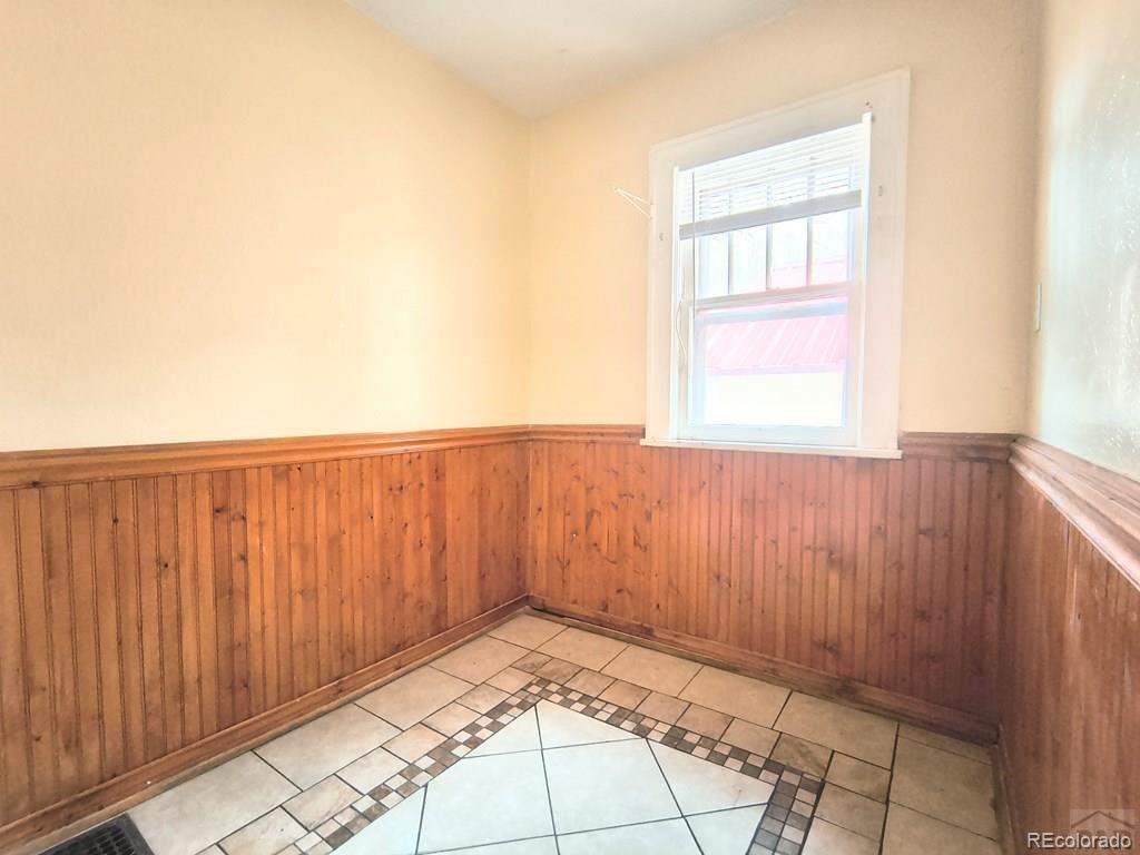 MLS Image #11 for 2124  west street,pueblo, Colorado