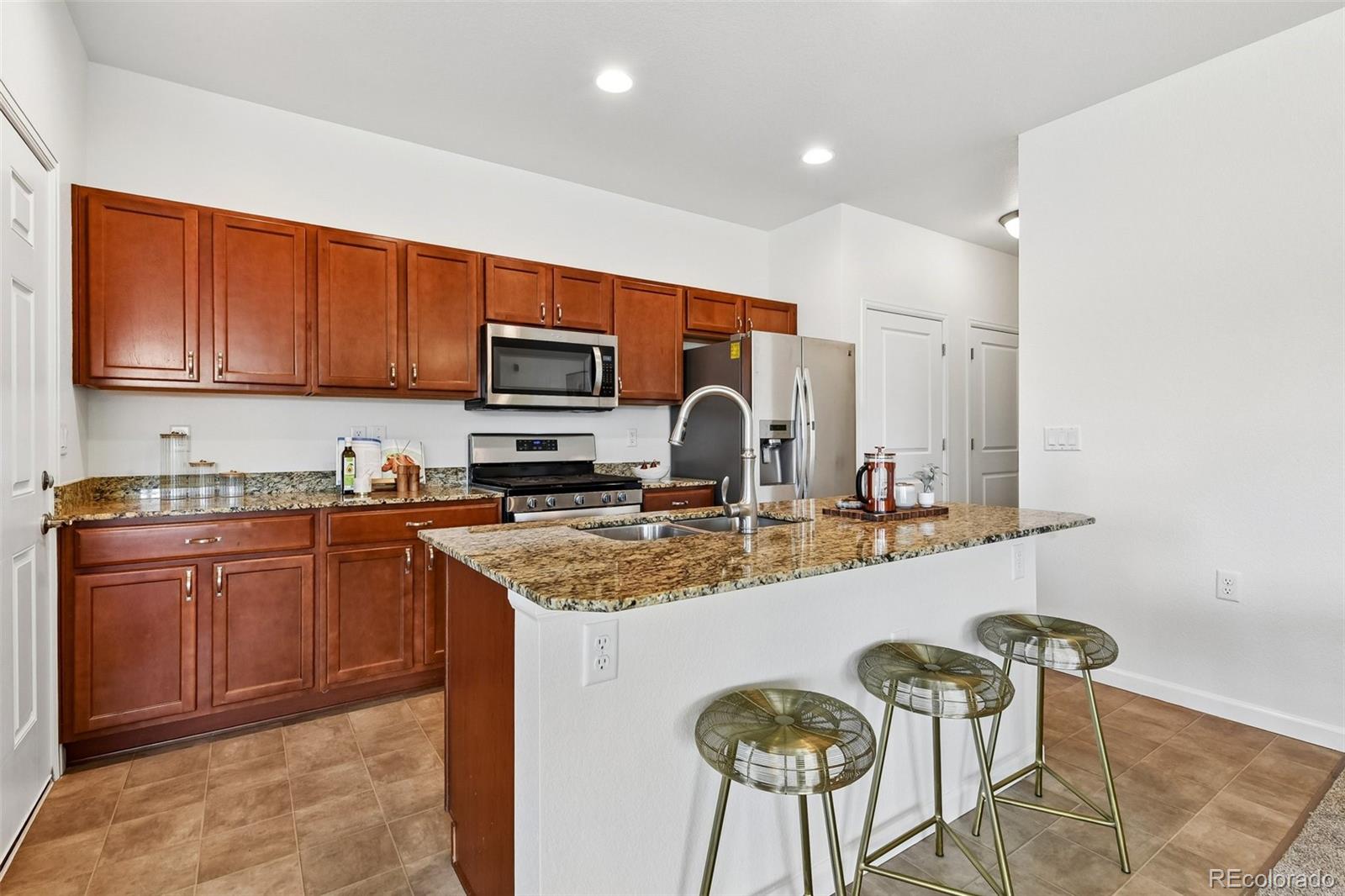 MLS Image #5 for 1928 s flanders way d,aurora, Colorado