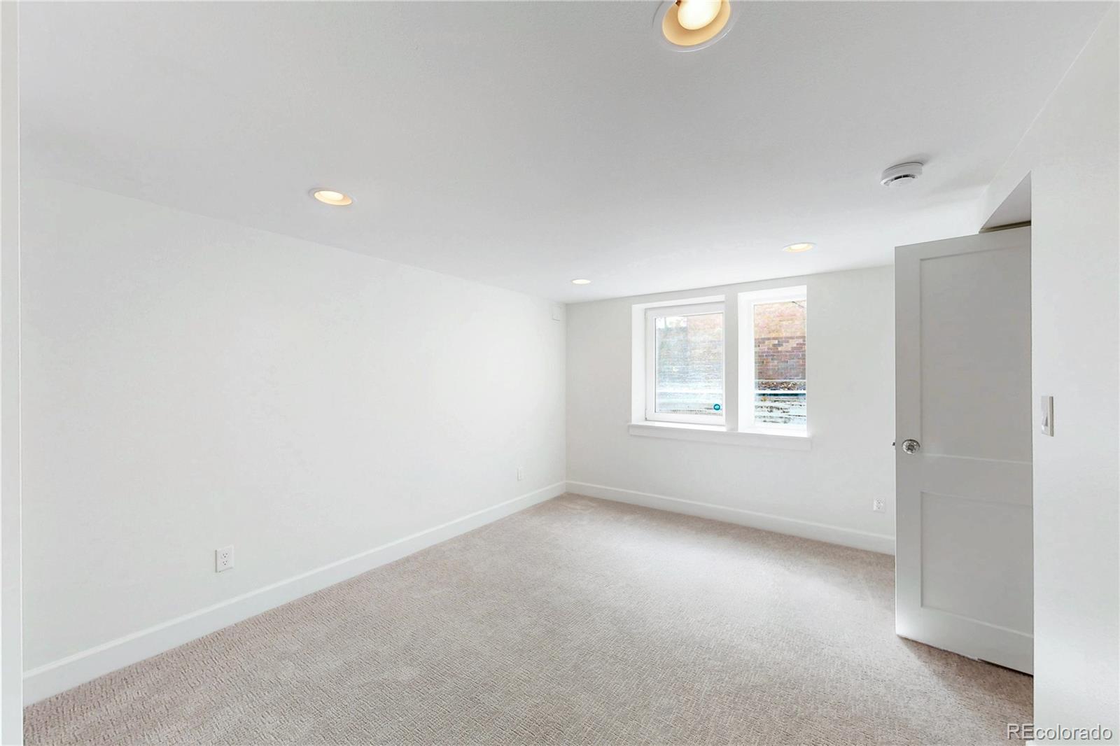 MLS Image #22 for 1471 s franklin street,denver, Colorado