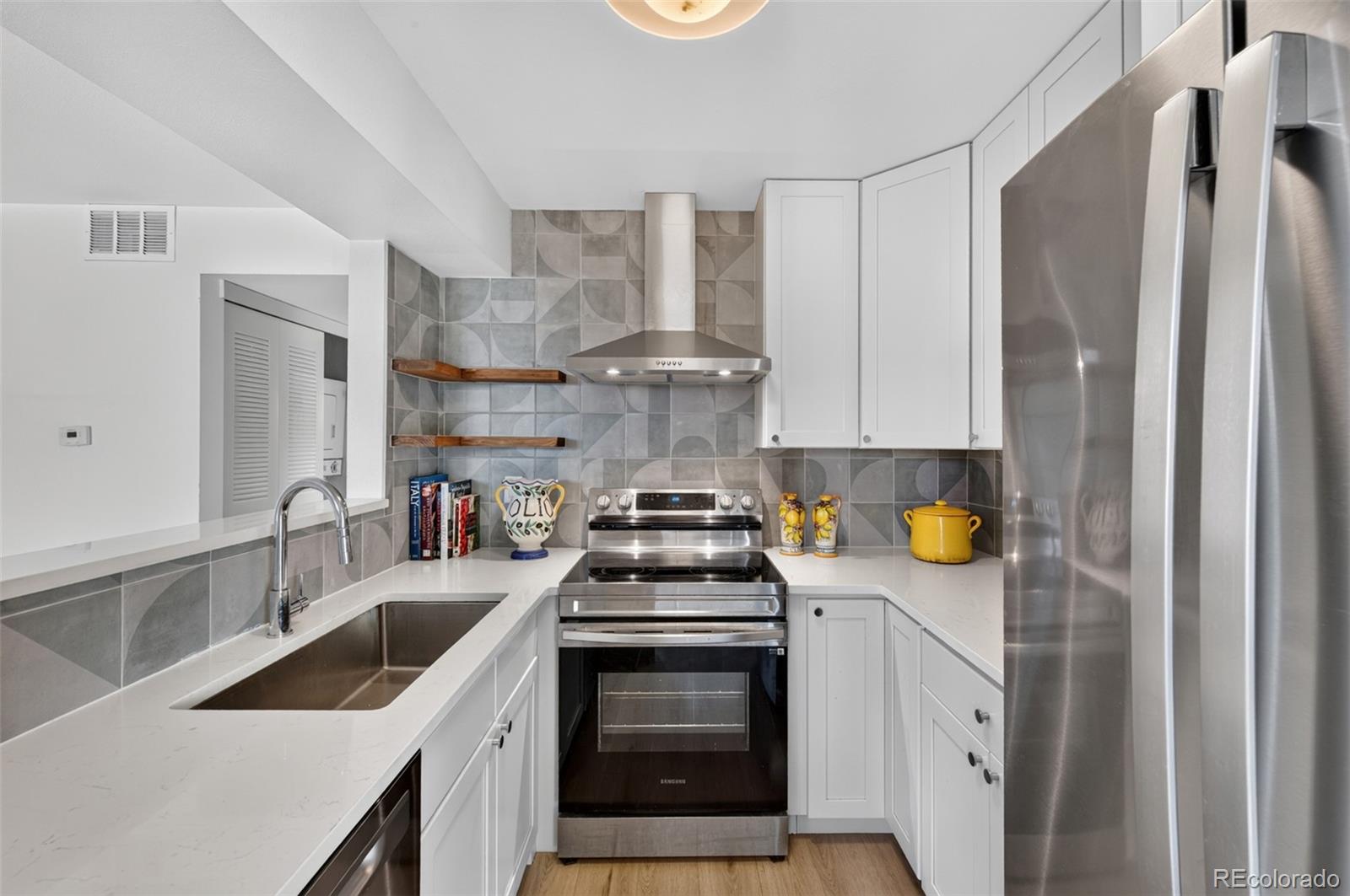 MLS Image #8 for 5706 w asbury place 108,lakewood, Colorado