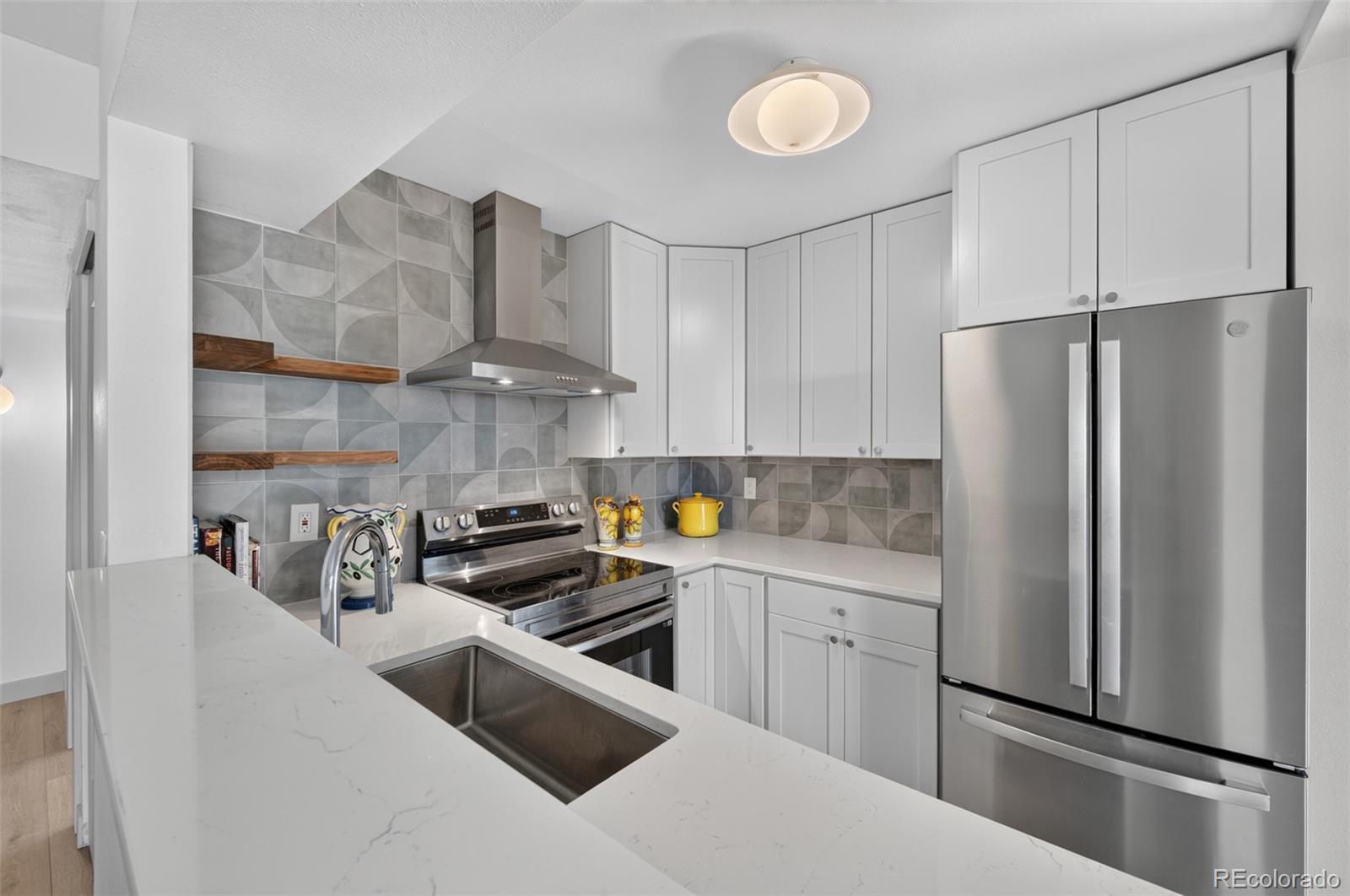 MLS Image #9 for 5706 w asbury place 108,lakewood, Colorado