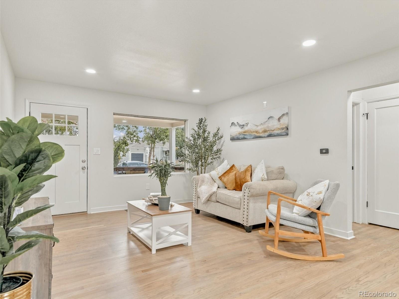 MLS Image #3 for 1967  macon street,aurora, Colorado