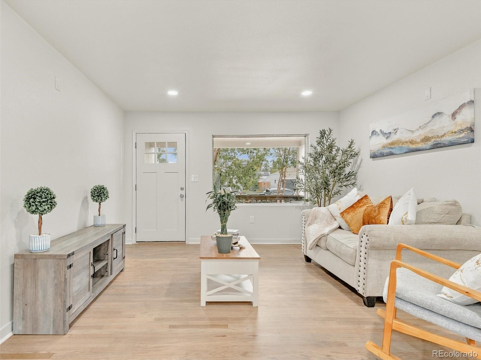MLS Image #4 for 1967  macon street,aurora, Colorado