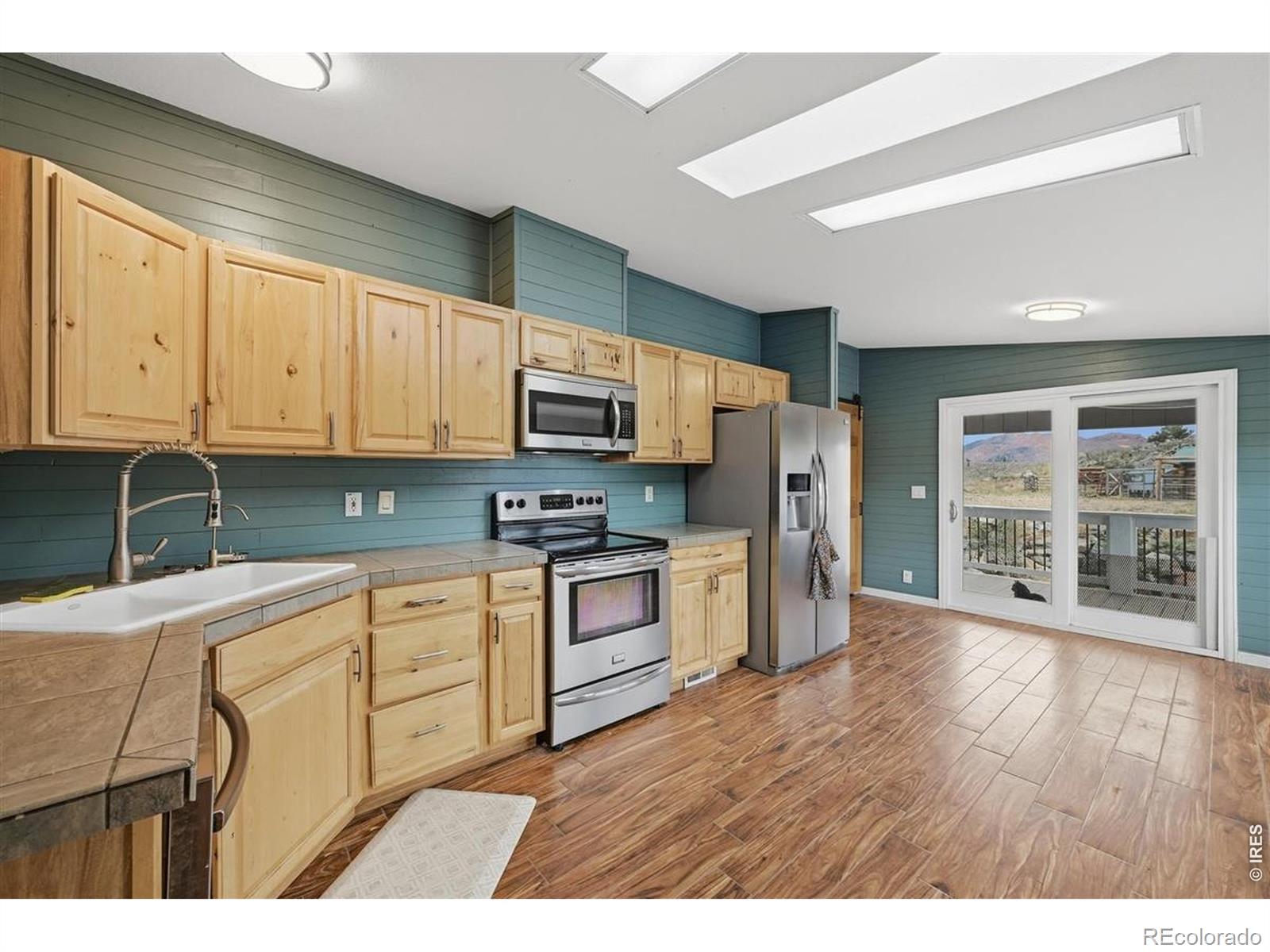 MLS Image #3 for 1004  deer meadow way,livermore, Colorado