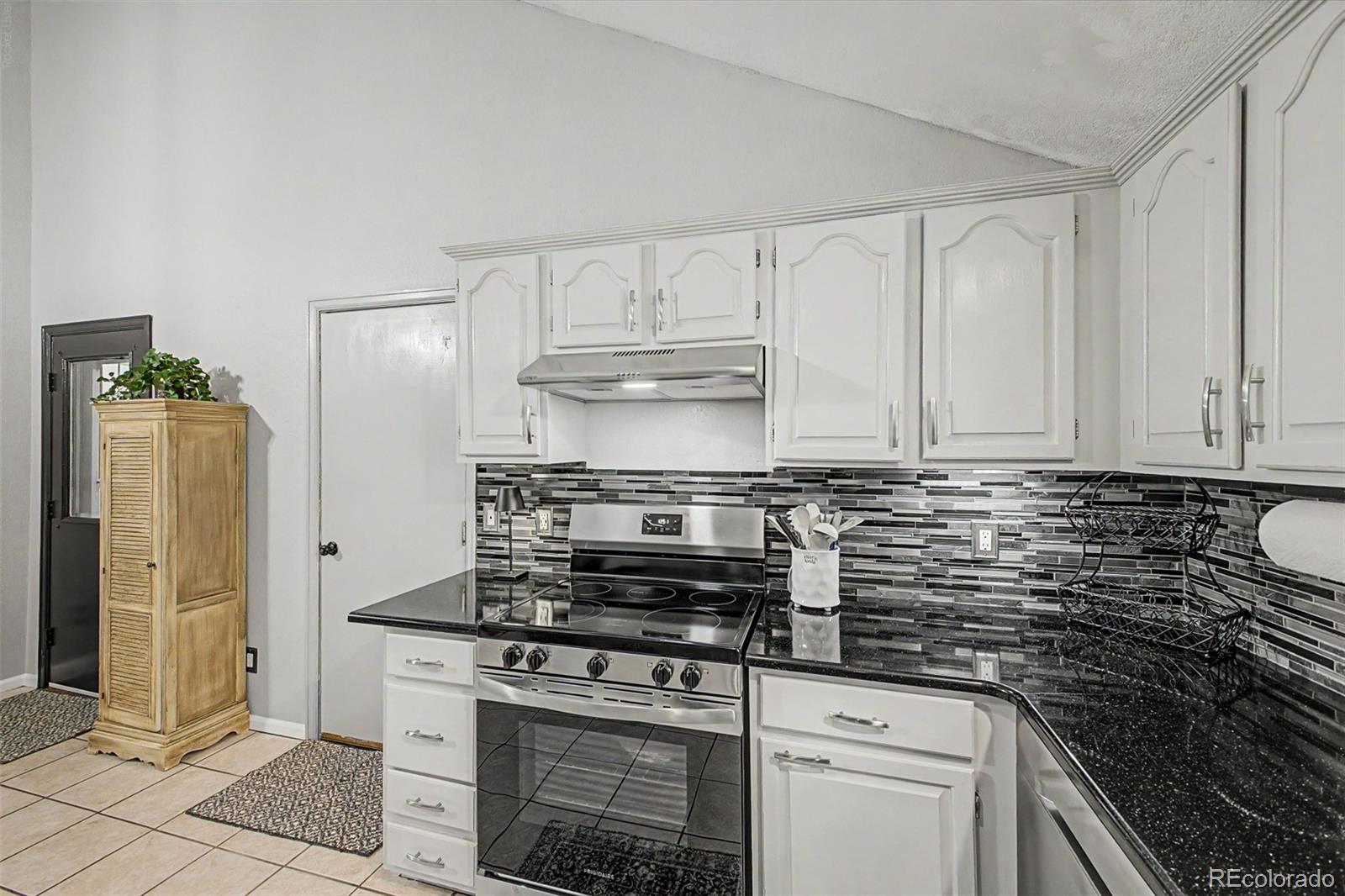 MLS Image #10 for 5486 s simms way,littleton, Colorado