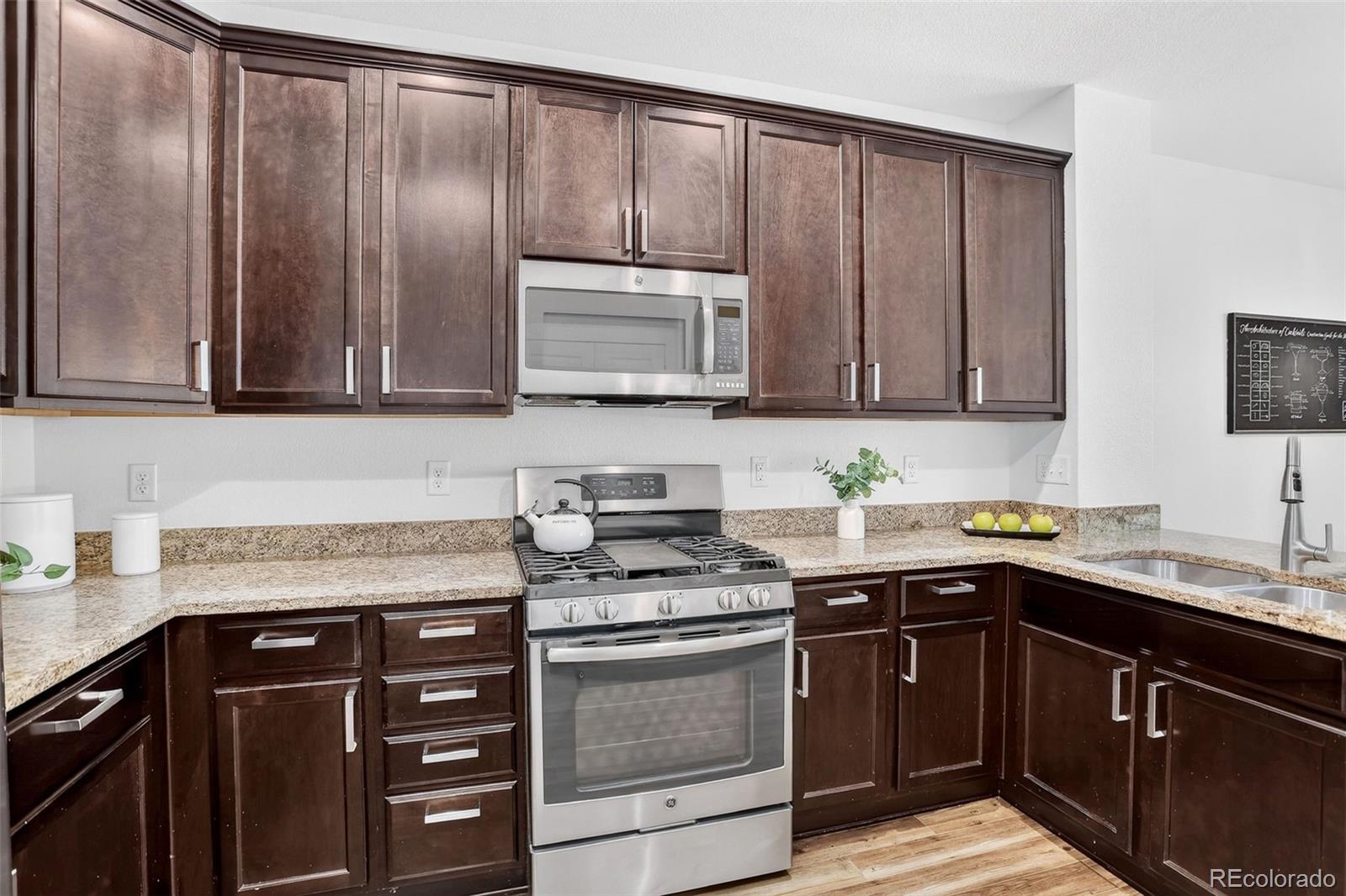 MLS Image #10 for 2033 w 67th place,denver, Colorado
