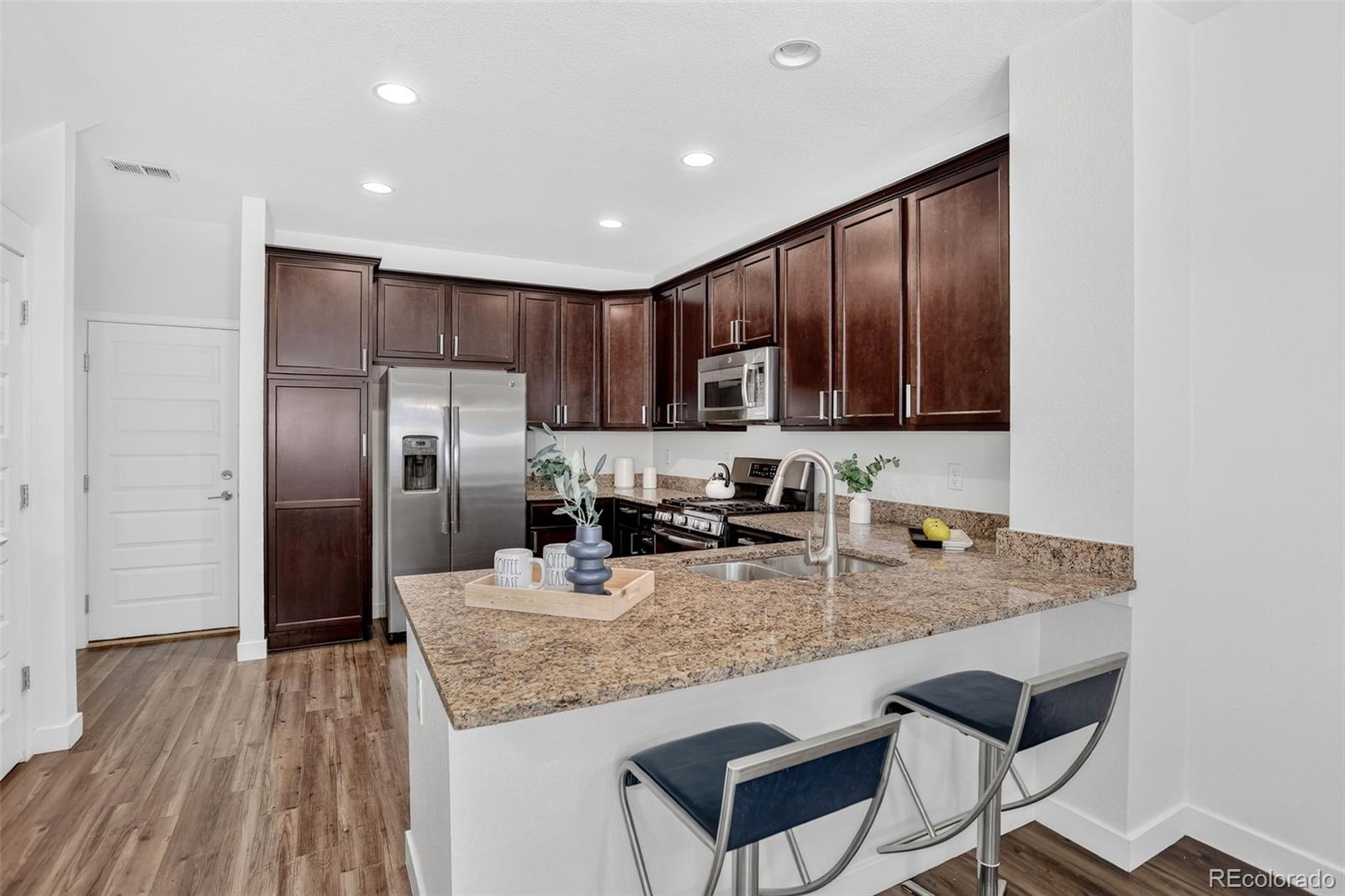 MLS Image #9 for 2033 w 67th place,denver, Colorado