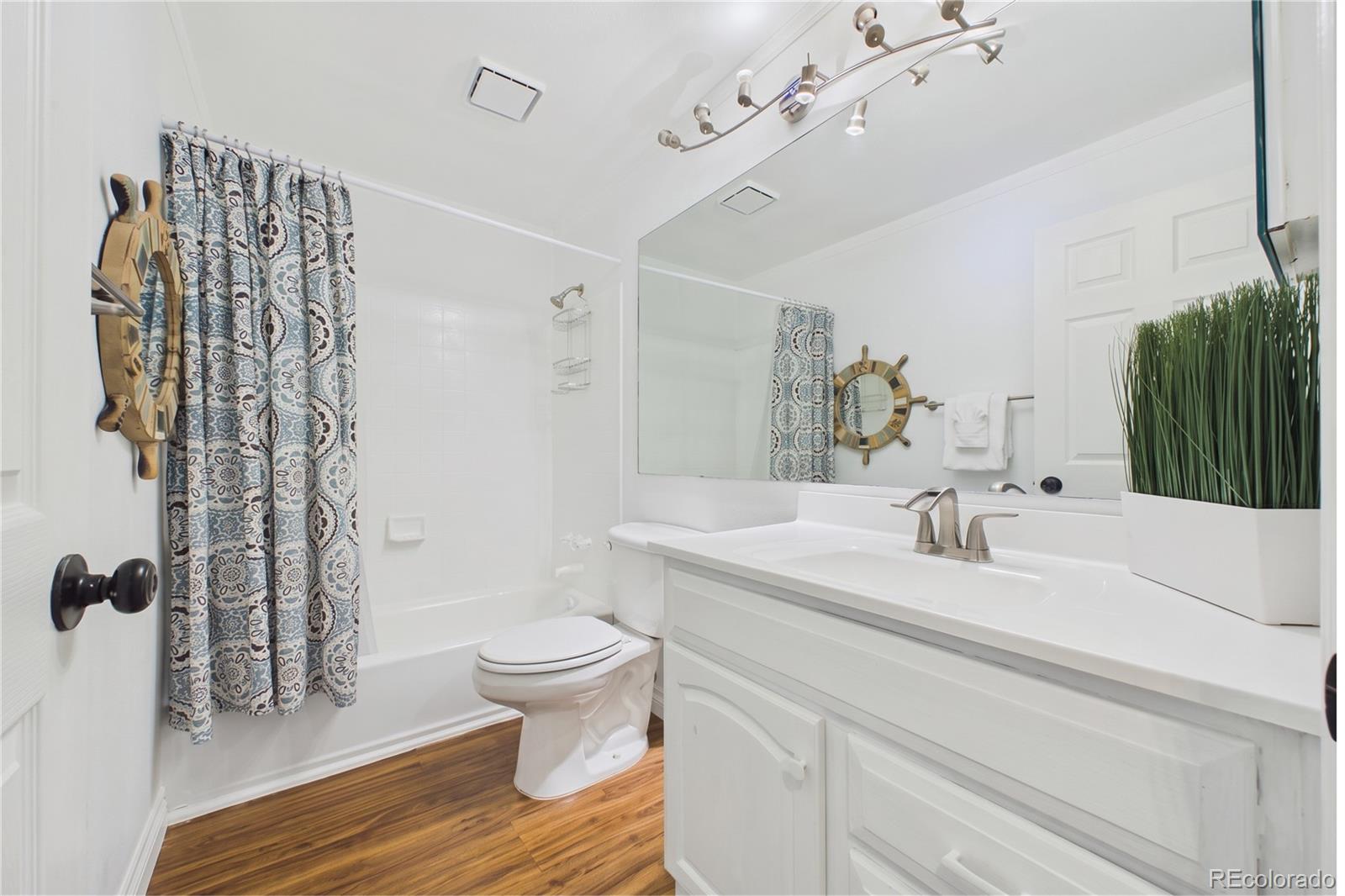 MLS Image #20 for 8266 s logan court,littleton, Colorado