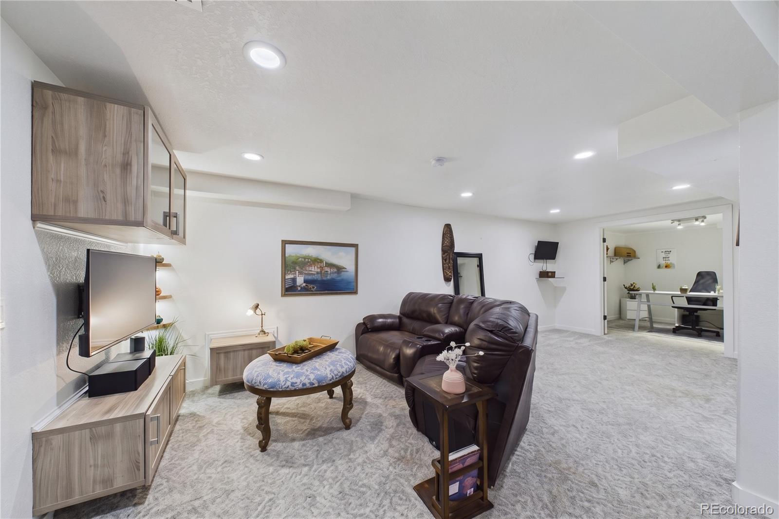 MLS Image #21 for 8266 s logan court,littleton, Colorado