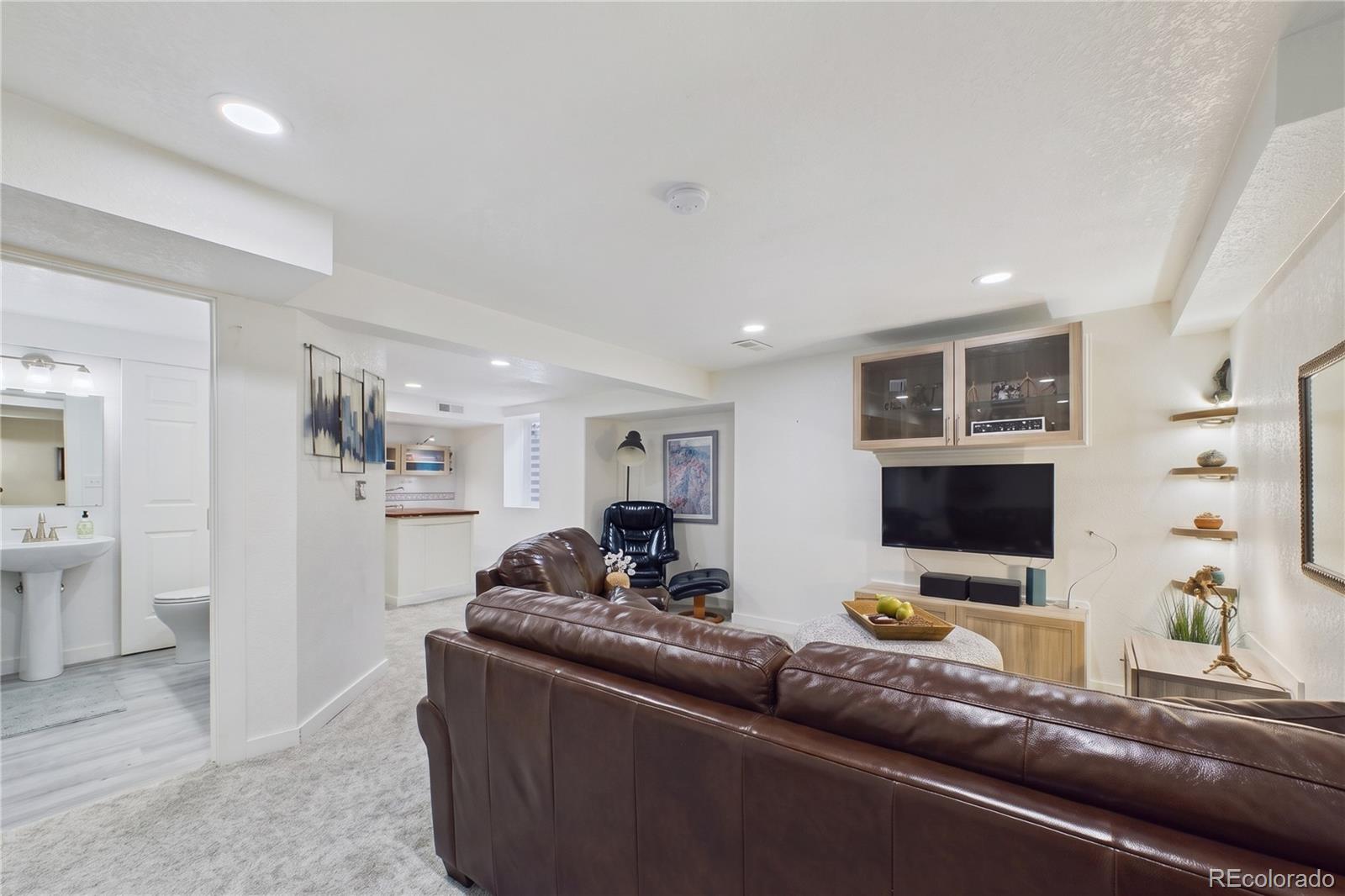 MLS Image #22 for 8266 s logan court,littleton, Colorado