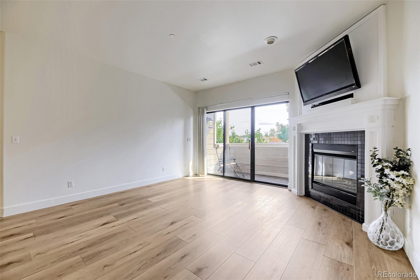 MLS Image #5 for 7498 s alkire street 201,littleton, Colorado