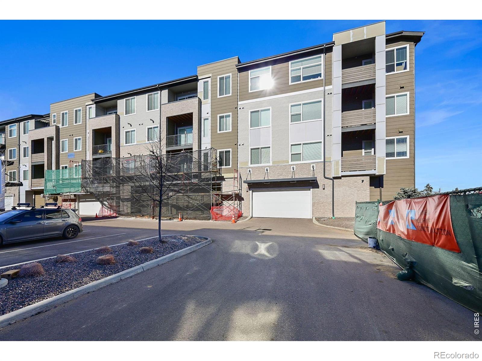 MLS Image #14 for 420 e fremont place,littleton, Colorado