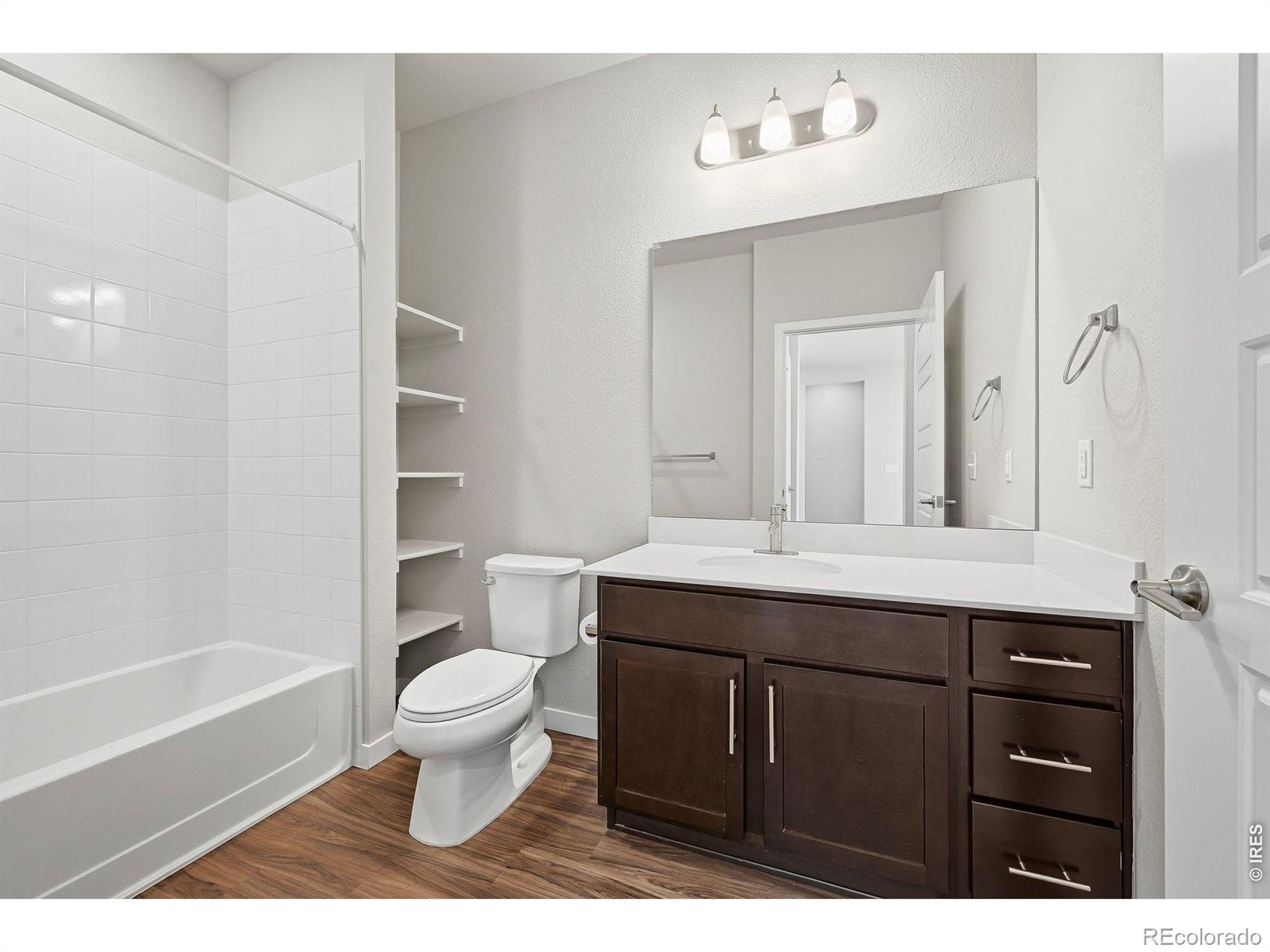 MLS Image #9 for 420 e fremont place,littleton, Colorado