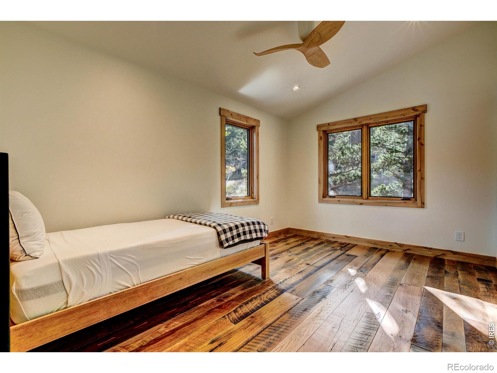 MLS Image #28 for 964  ski road,allenspark, Colorado