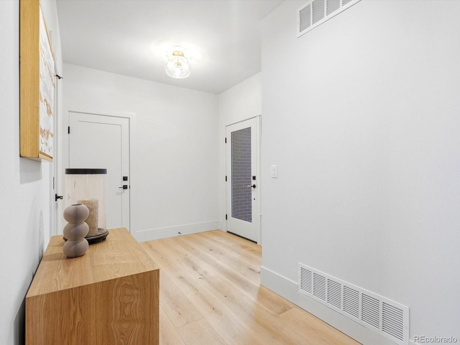 MLS Image #18 for 2800 s university boulevard,denver, Colorado