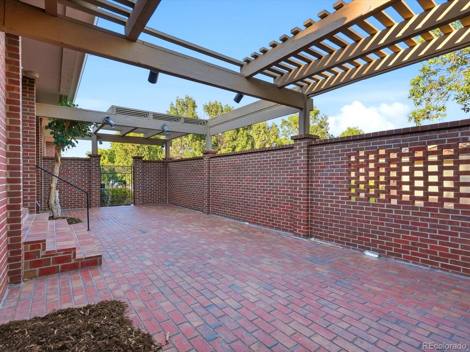 MLS Image #33 for 2800 s university boulevard,denver, Colorado