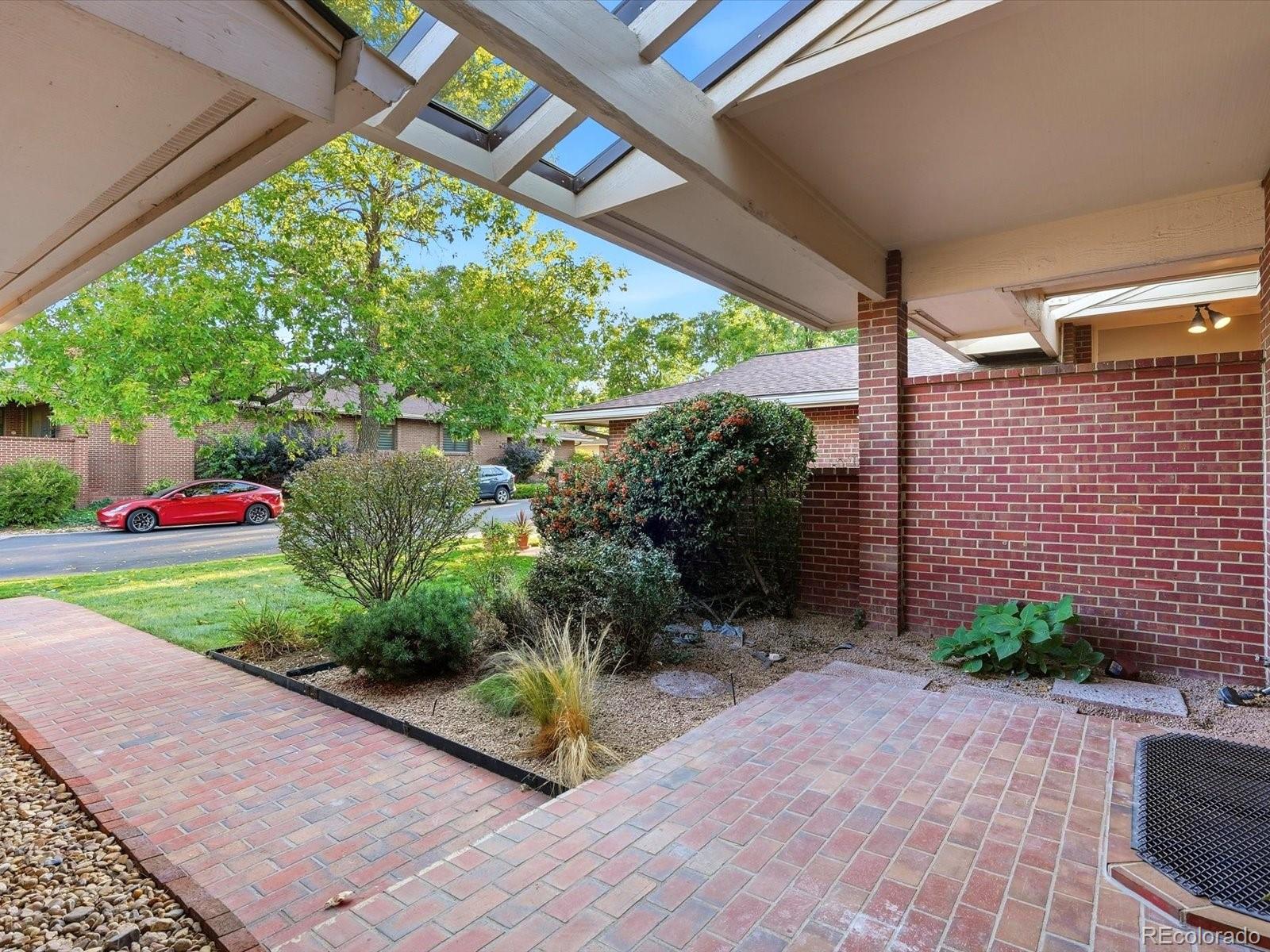 MLS Image #35 for 2800 s university boulevard,denver, Colorado