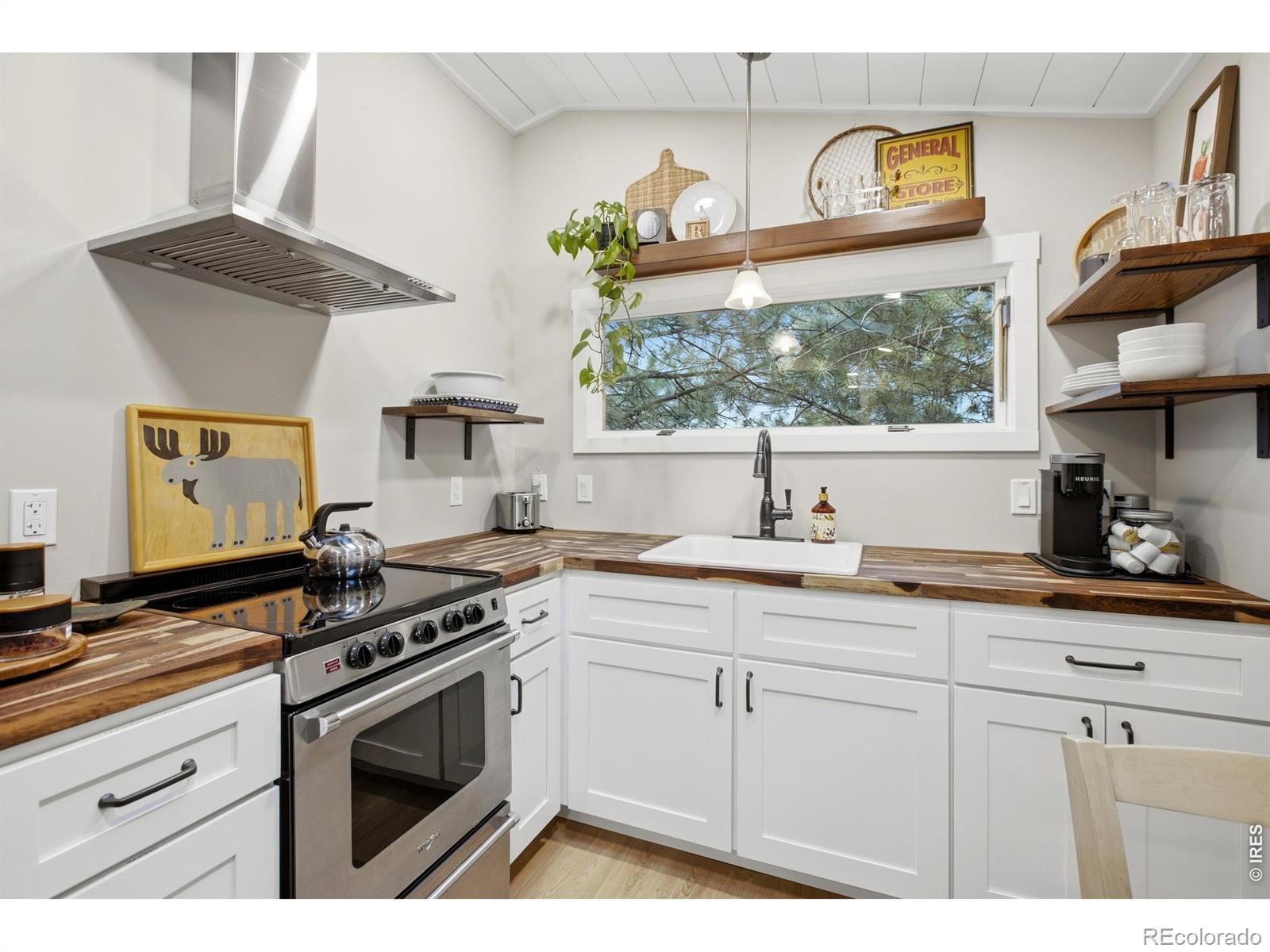 MLS Image #38 for 7533  joel place,johnstown, Colorado