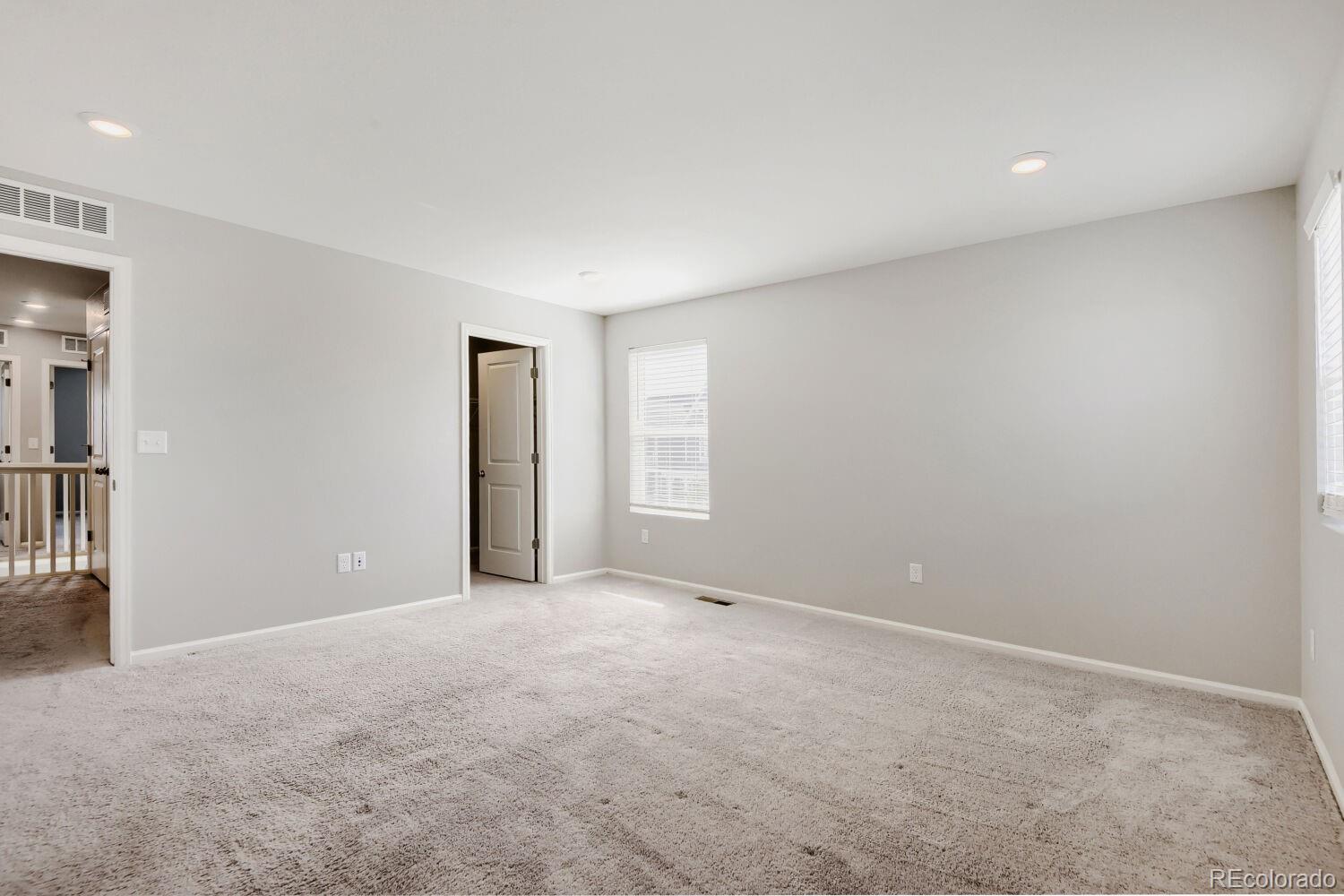 MLS Image #10 for 6302 n fulton street,denver, Colorado