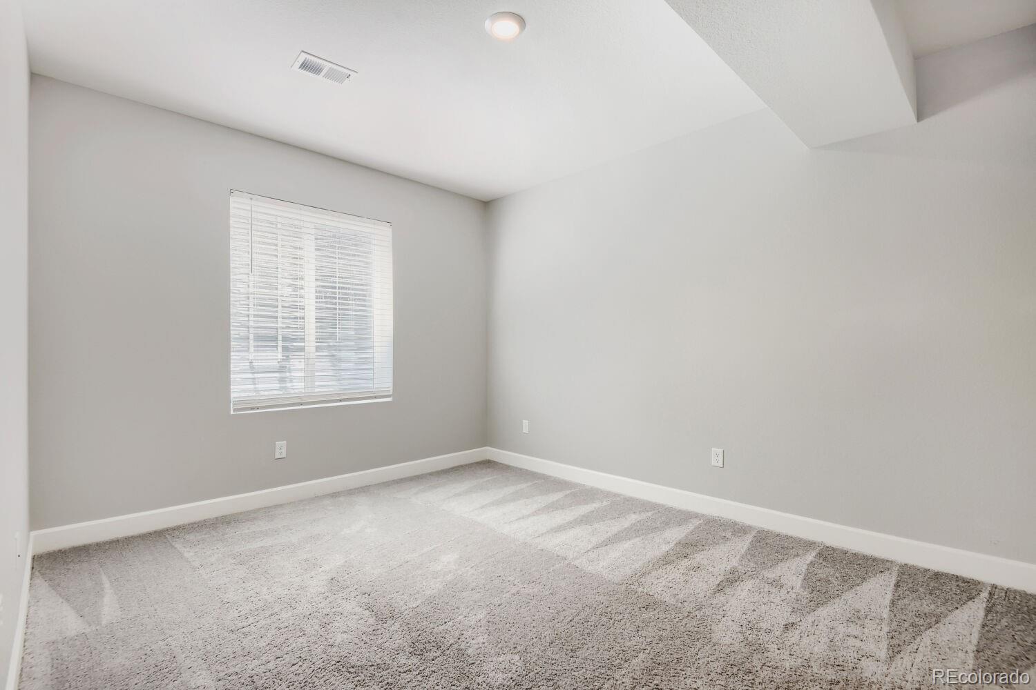 MLS Image #19 for 6302 n fulton street,denver, Colorado