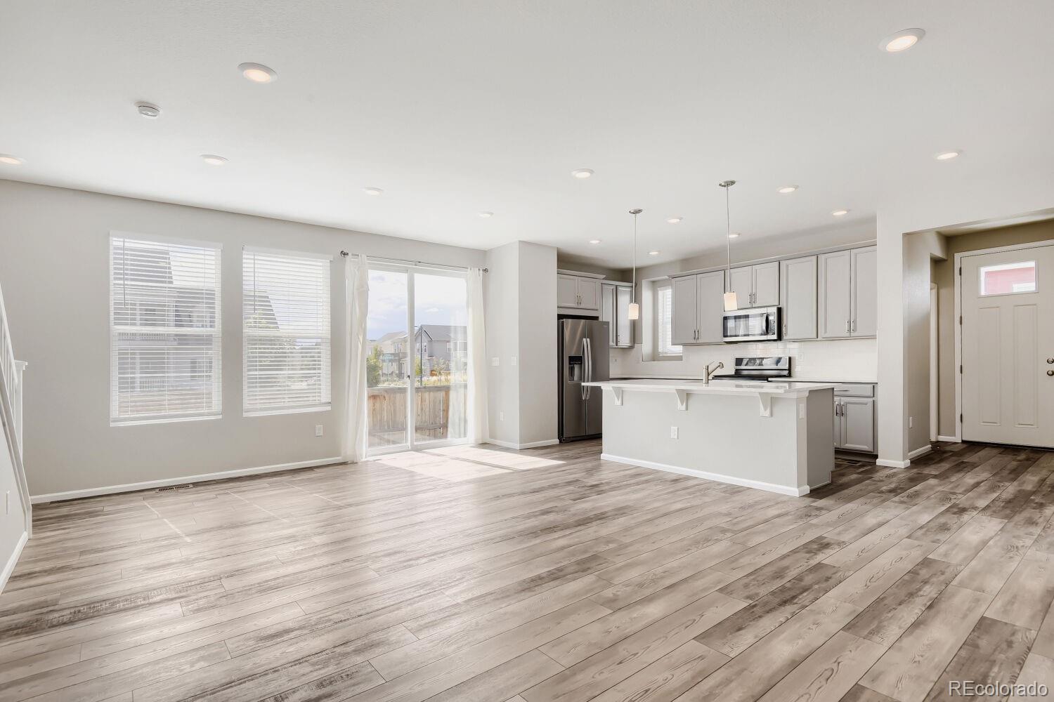 MLS Image #2 for 6302 n fulton street,denver, Colorado