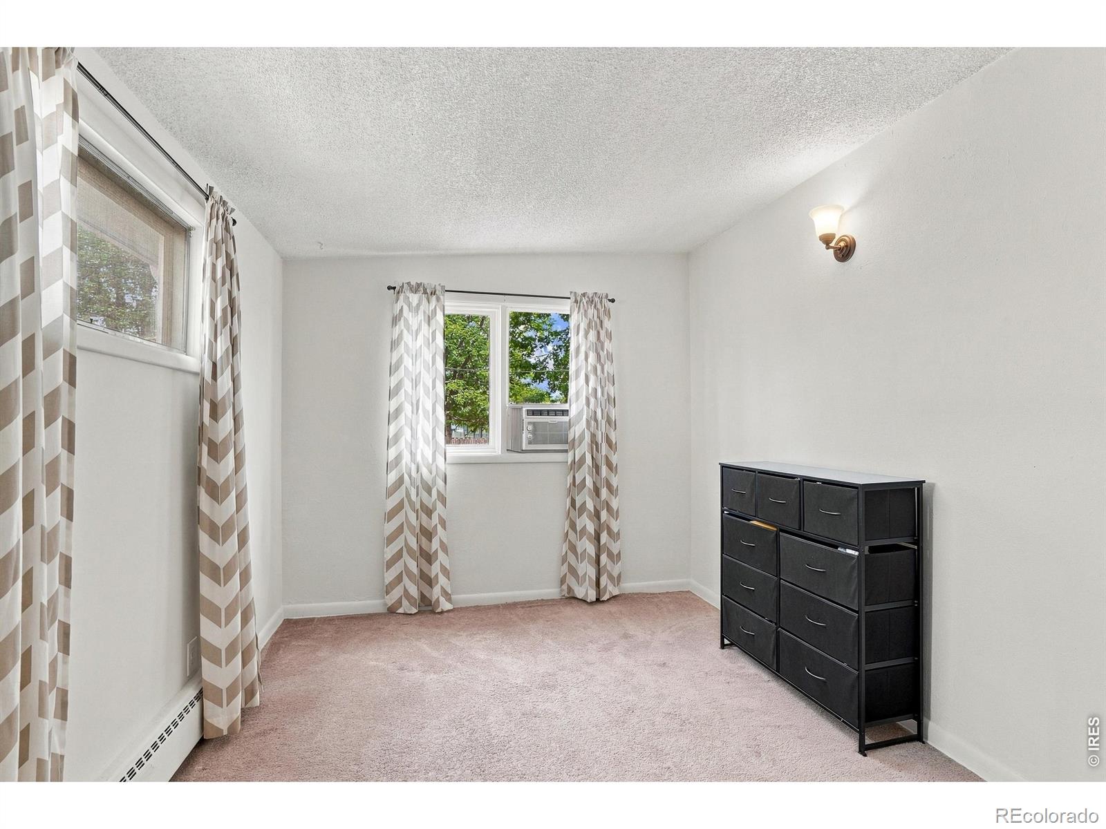 MLS Image #17 for 1654 s perry street,denver, Colorado