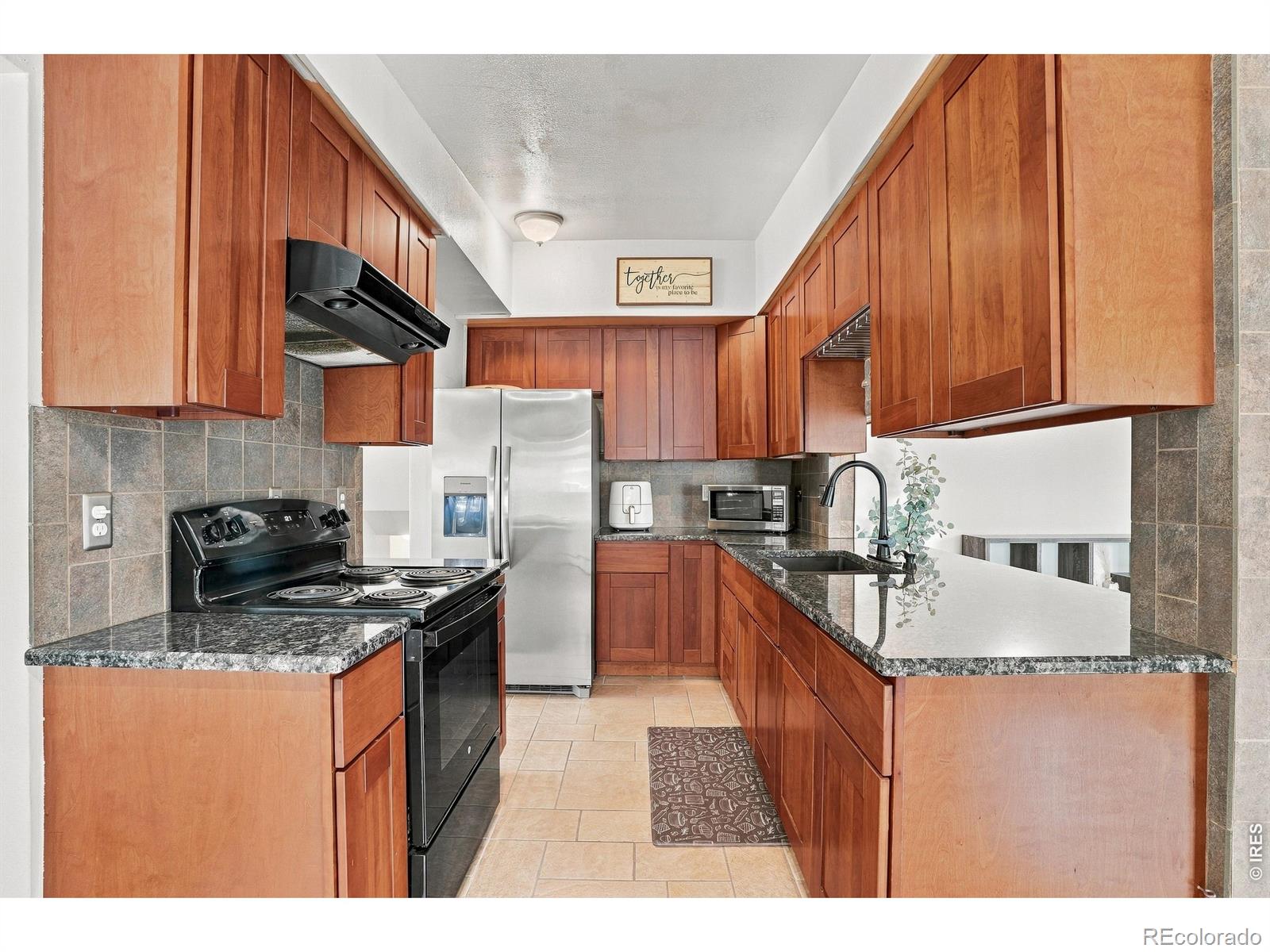 MLS Image #7 for 1654 s perry street,denver, Colorado