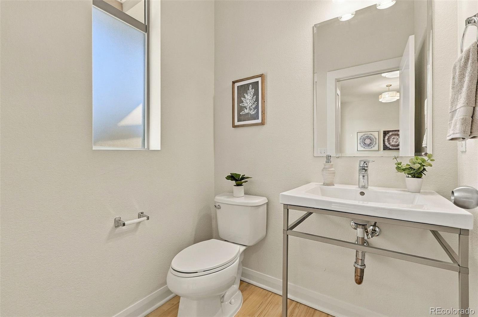 MLS Image #15 for 6737  alan drive,denver, Colorado